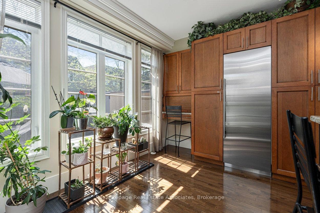 4135 Shipp Drive Unit 20 - Condo photo 17 of 50 in Mississauga, Ontario
