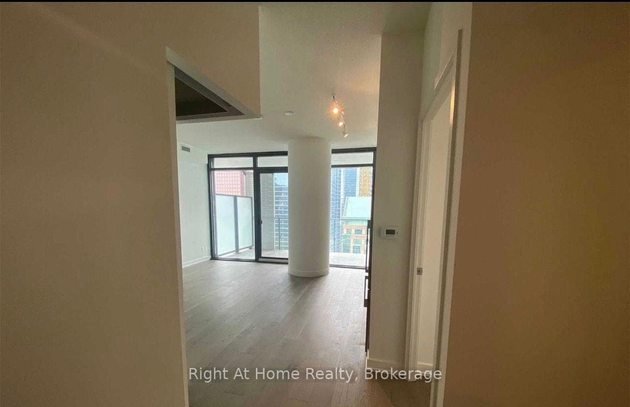 2606 25 Richmond Street Unit 6 - Condo photo 2 of 15 in Regent Park / Cabbagetown / St. James Town, Ontario