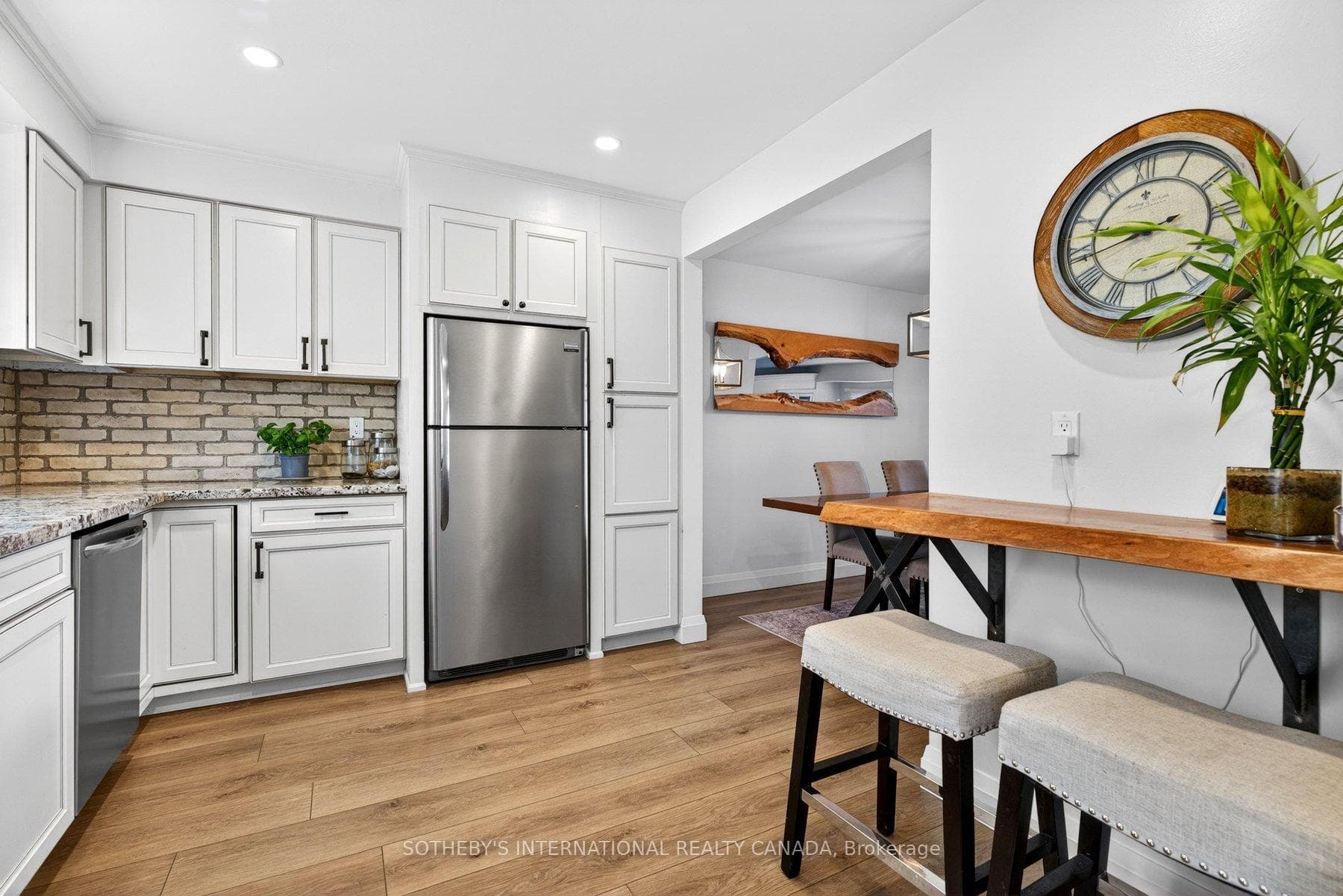 2230 Upper Middle Road Unit 3 - Condo photo 6 of 29 in Burlington, Ontario