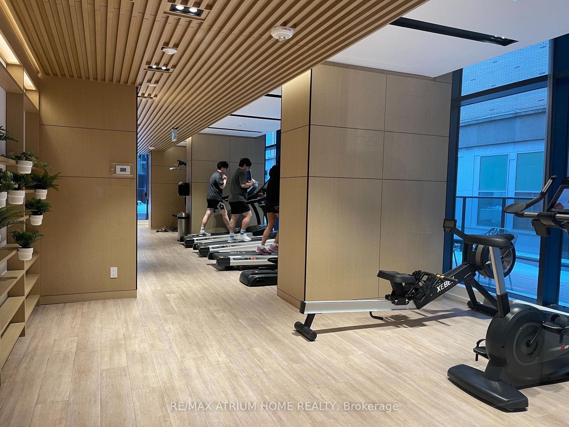 38 Widmer Street Unit 2208 - Condo photo 19 of 21 in Downtown Toronto / Waterfront, Ontario