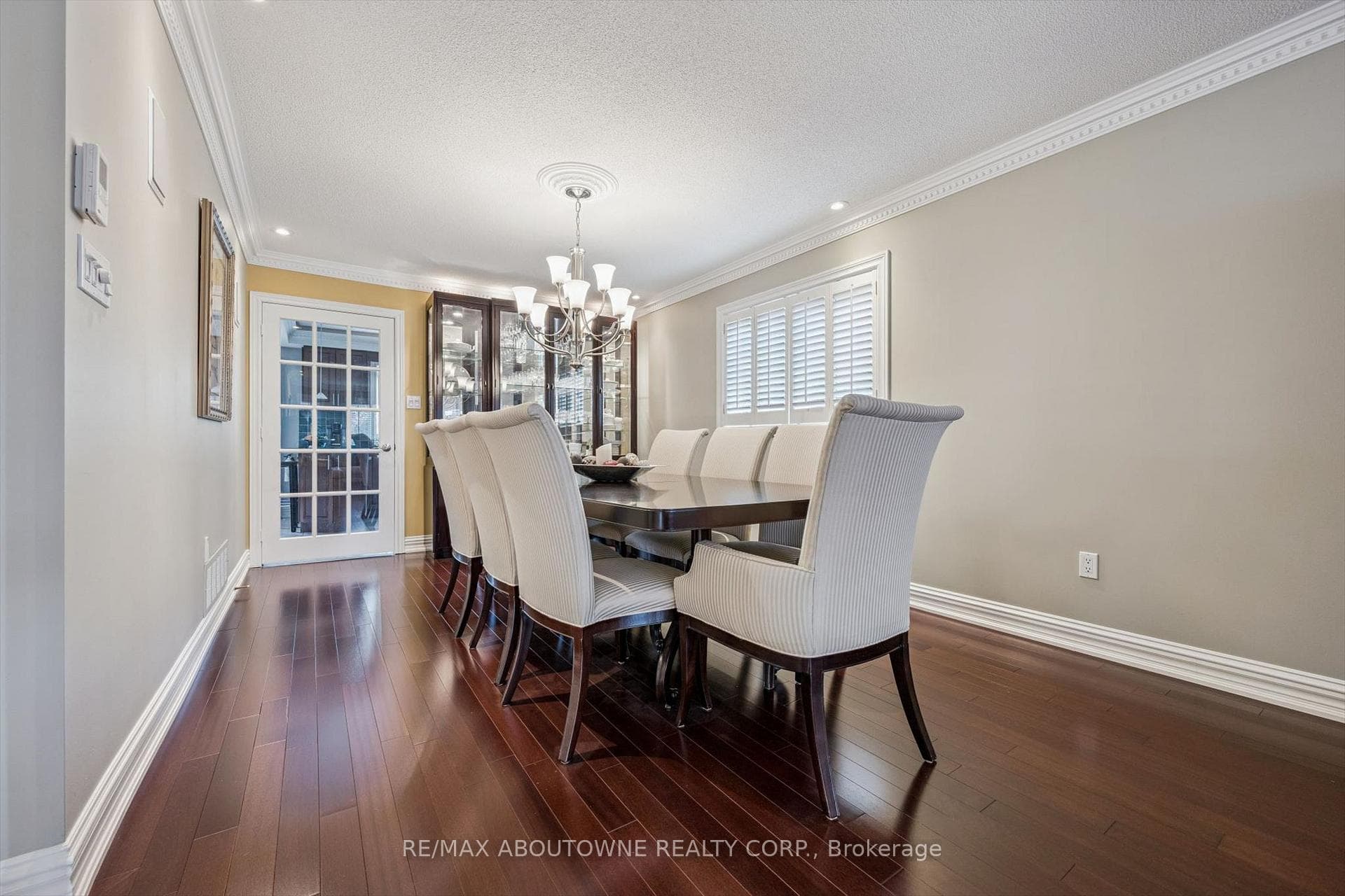 154 Howell Road - Detached photo 7 of 50 in Oakville, Ontario