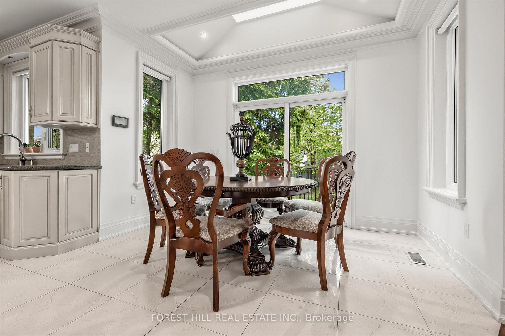 131 Estelle Avenue - Detached photo 18 of 40 in Willowdale / Newtonbrook, Ontario