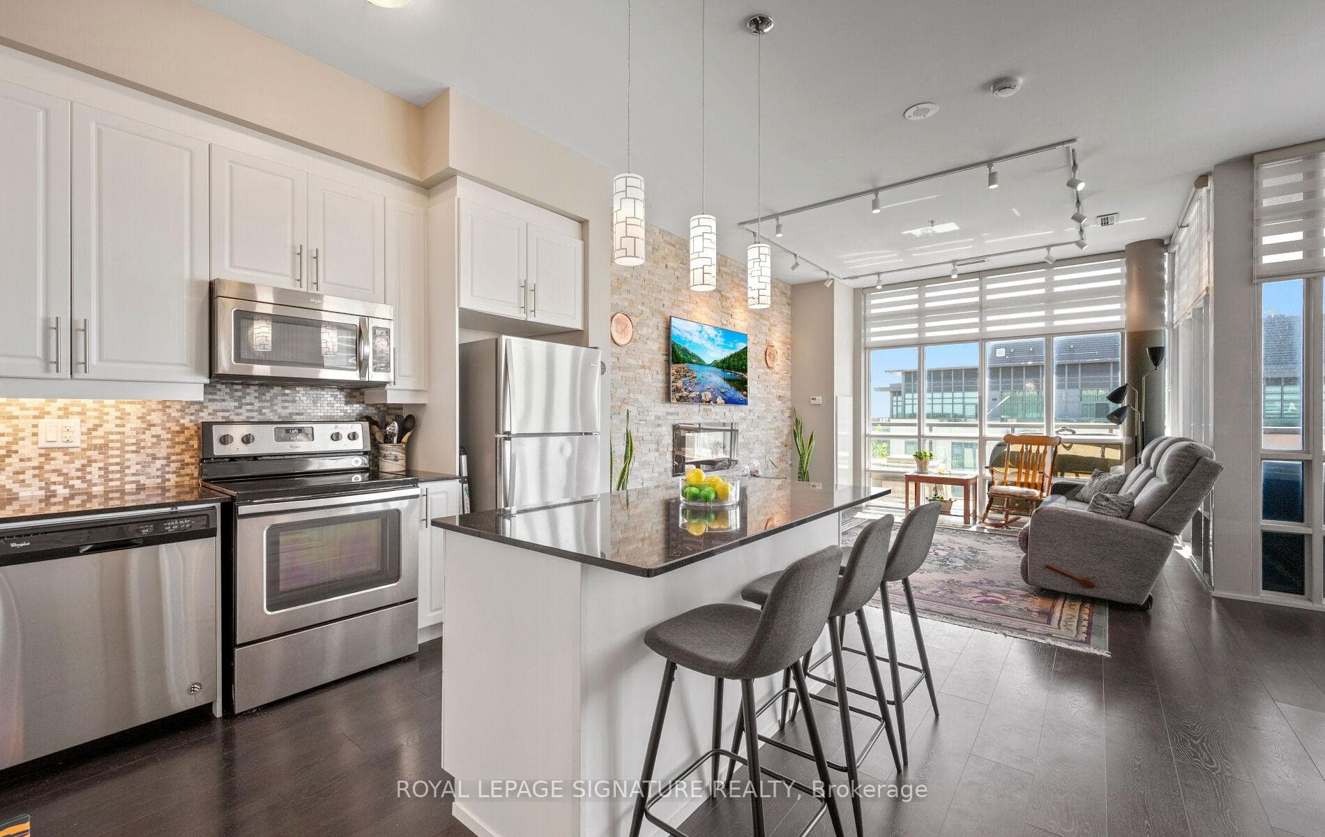 55 Yorkland Boulevard Unit PH1202 - Condo photo 13 of 50 in Brampton, Ontario