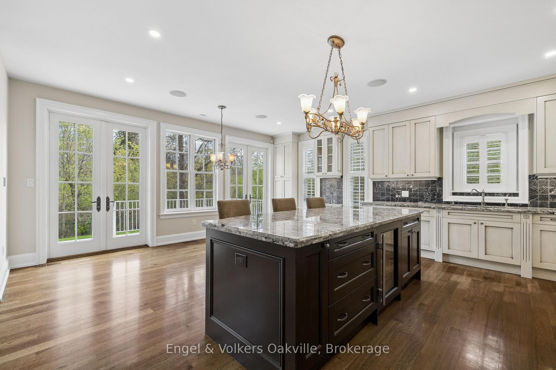 1182 Streambank Drive - Detached photo 21 of 50 in Mississauga, Ontario