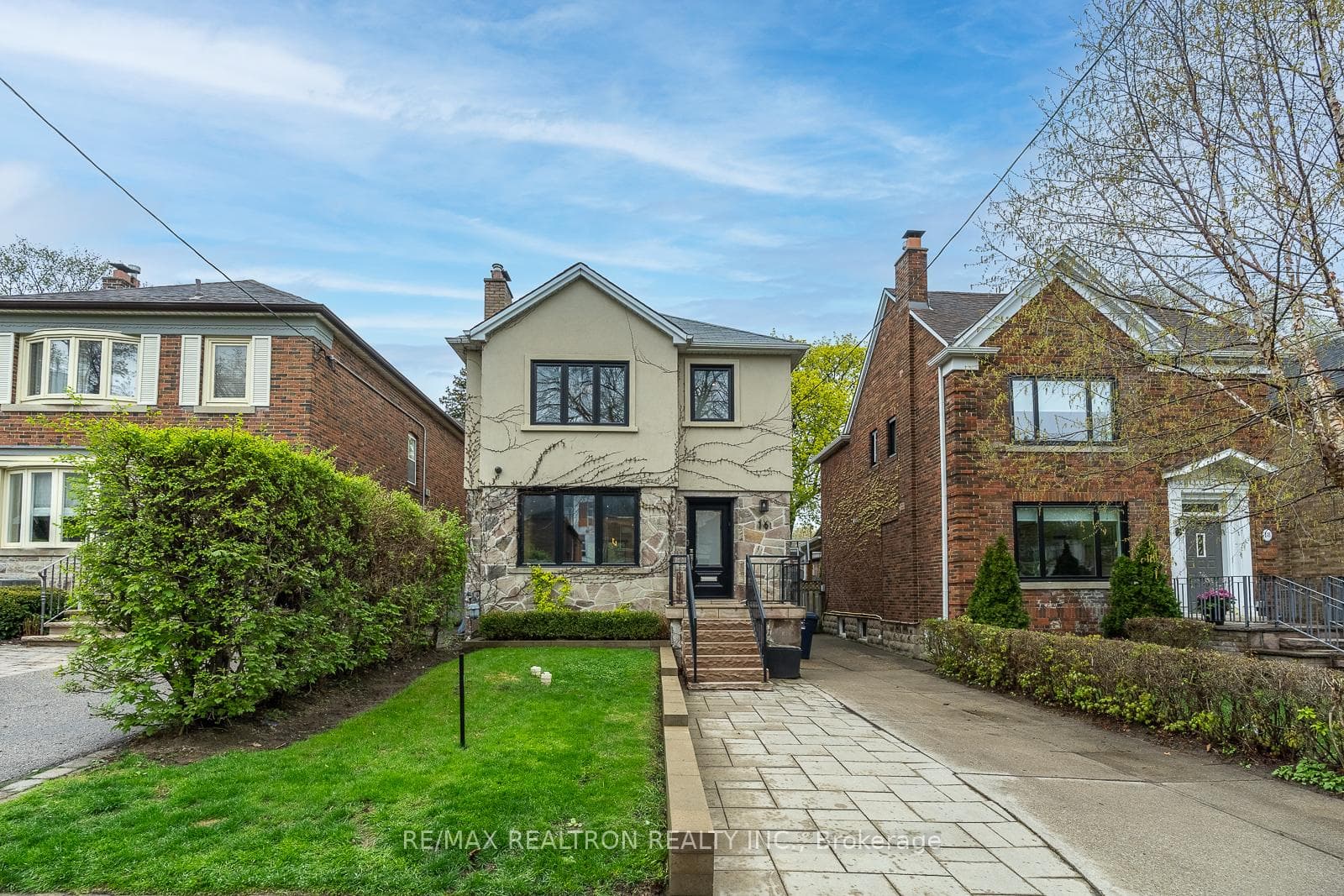 16 Peveril Hill - Detached photo 37 of 42 in Forest Hill / Deer Park, Ontario