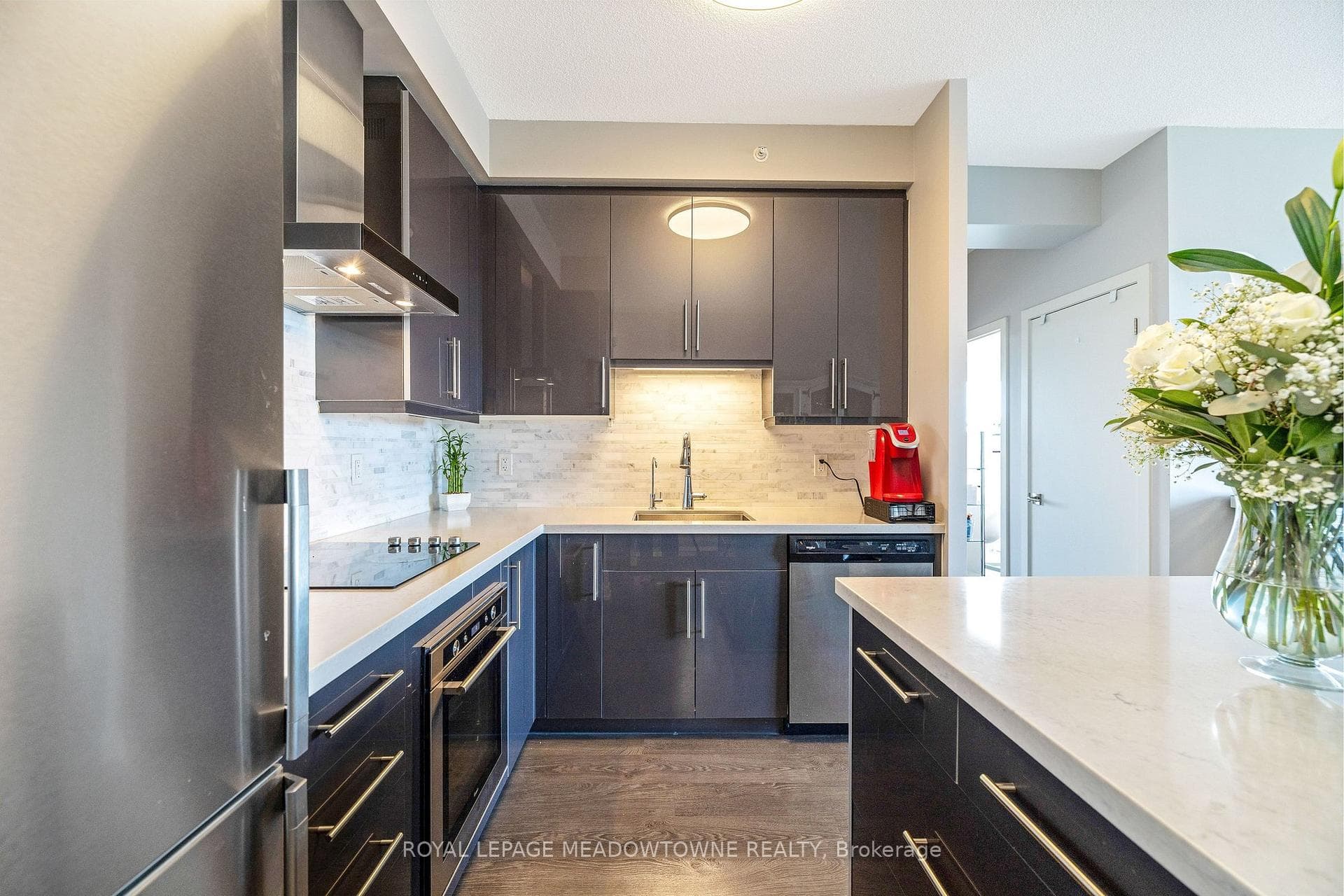 2093 Fairview Street Unit 1902 - Condo photo 8 of 30 in Burlington, Ontario