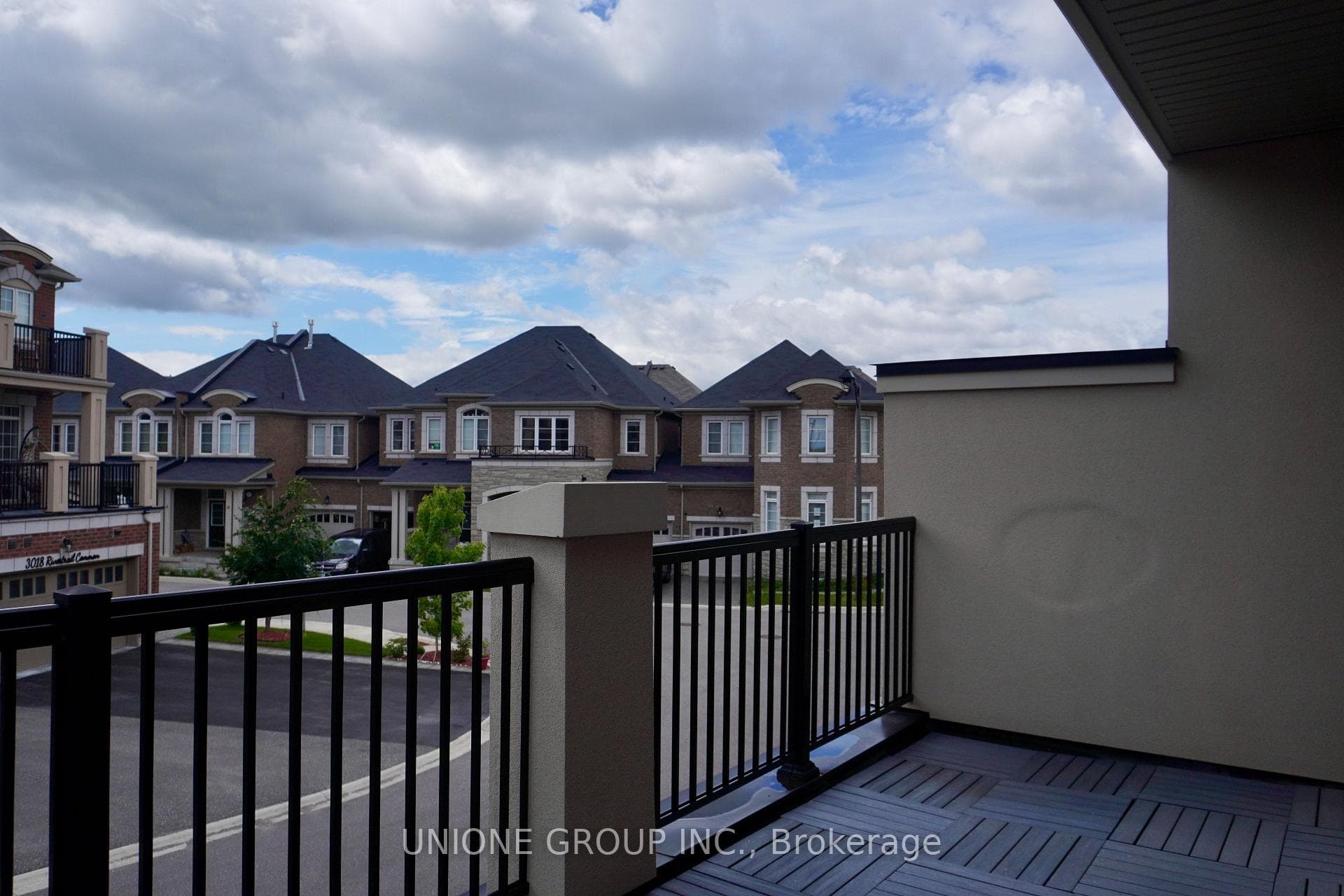 3024 George Savage Avenue - Townhouse photo 8 of 17 in Oakville, Ontario