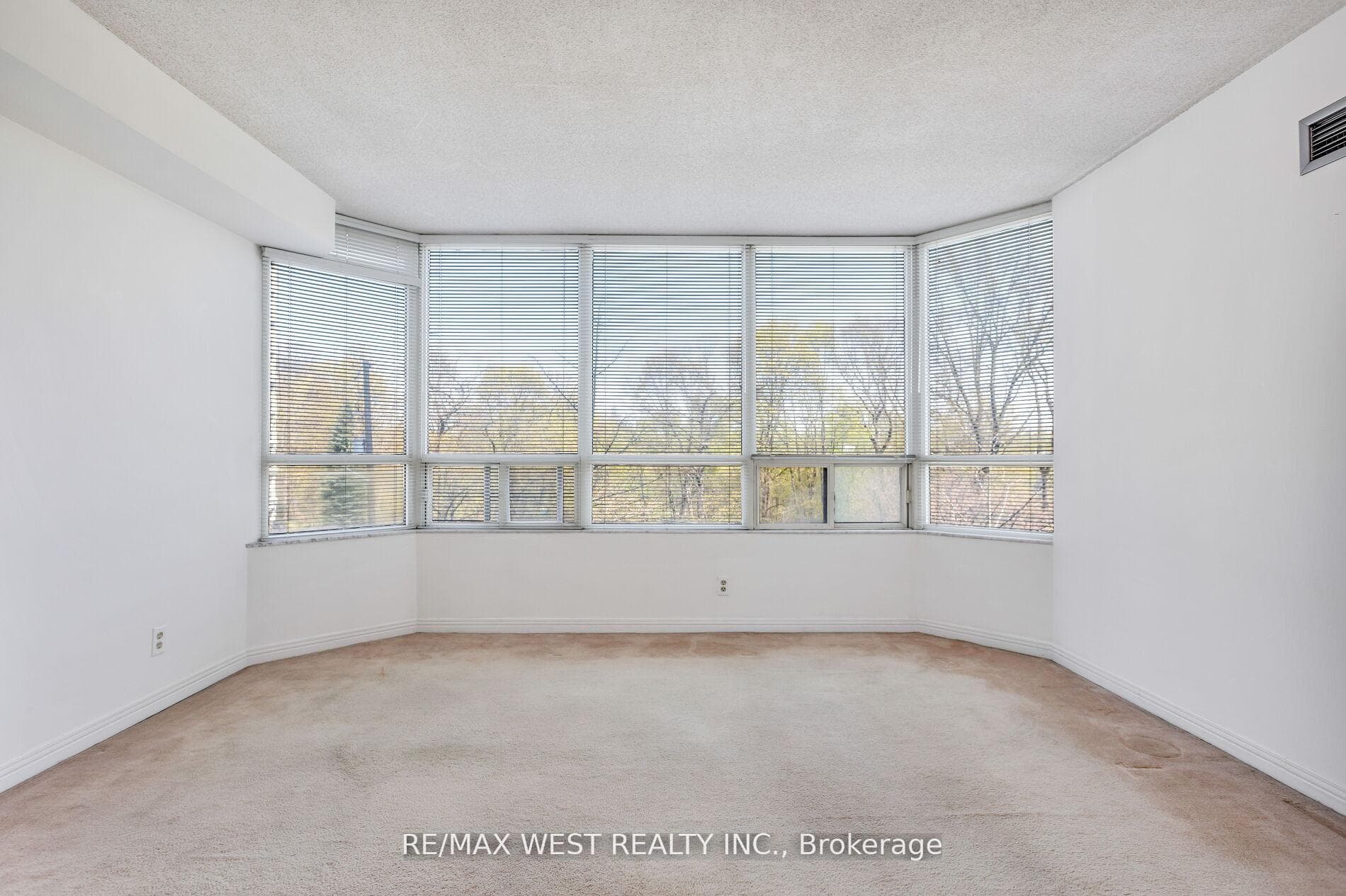 1 Aberfoyle Crescent Unit 411 - Condo photo 22 of 34 in Etobicoke (Islington / Rexdale), Ontario