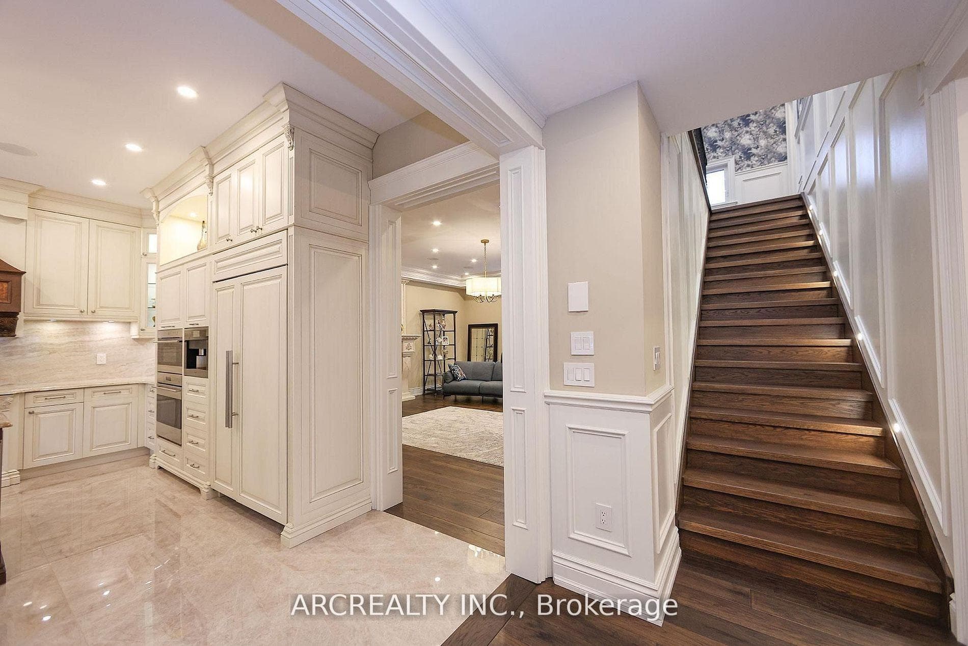 188 Alfred Avenue - Detached photo 17 of 49 in Willowdale / Newtonbrook, Ontario