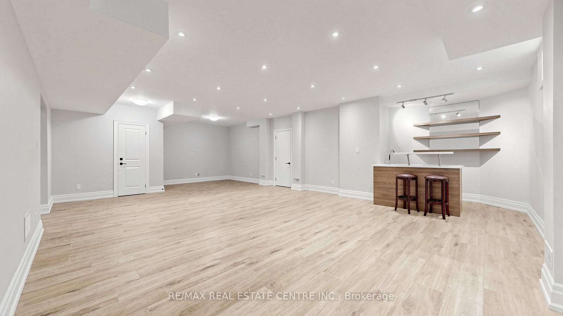 1496 Mansfield Drive - Detached photo 44 of 50 in Oakville, Ontario