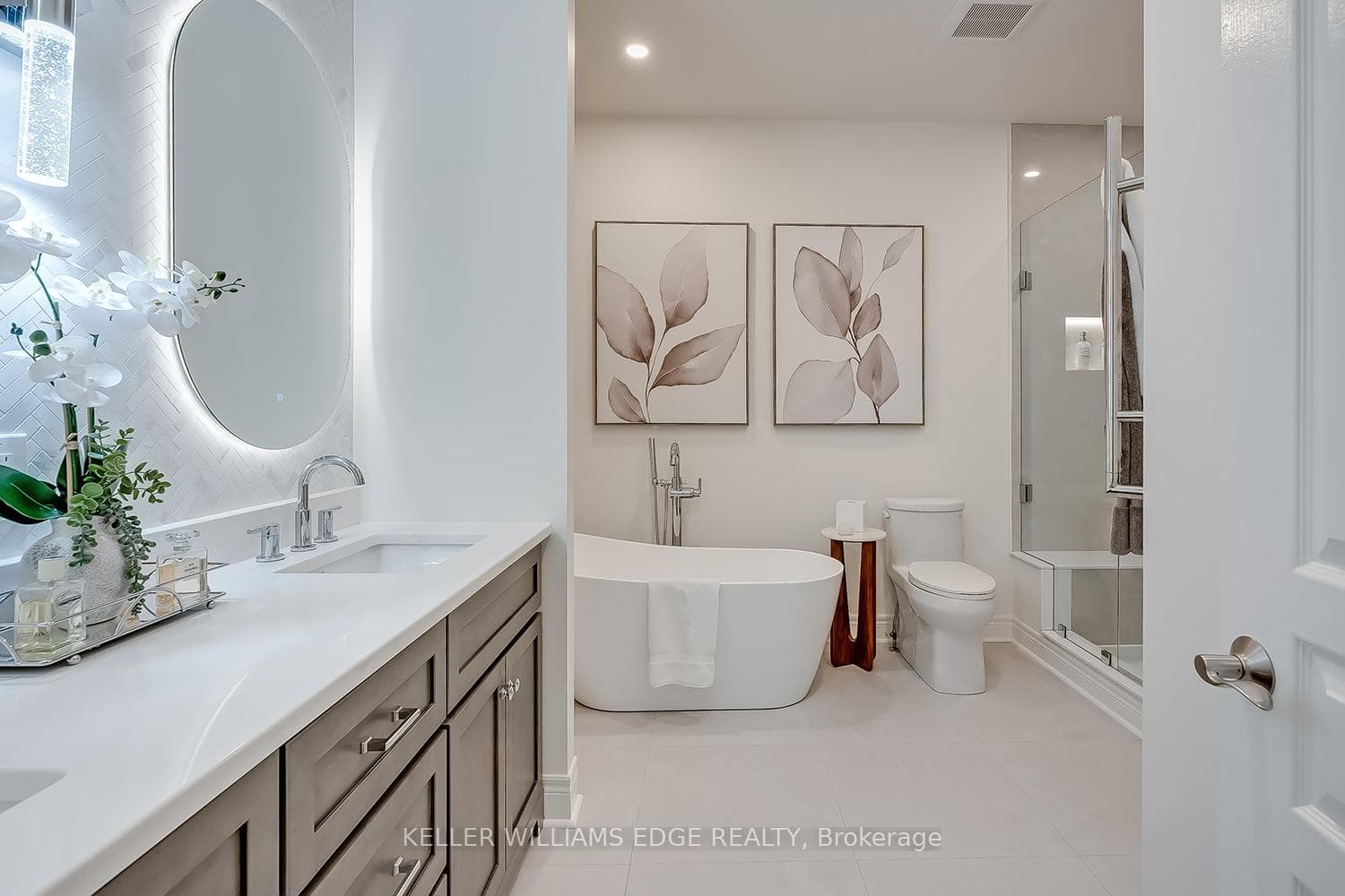 4285 Couples Crescent - Detached photo 19 of 46 in Burlington, Ontario