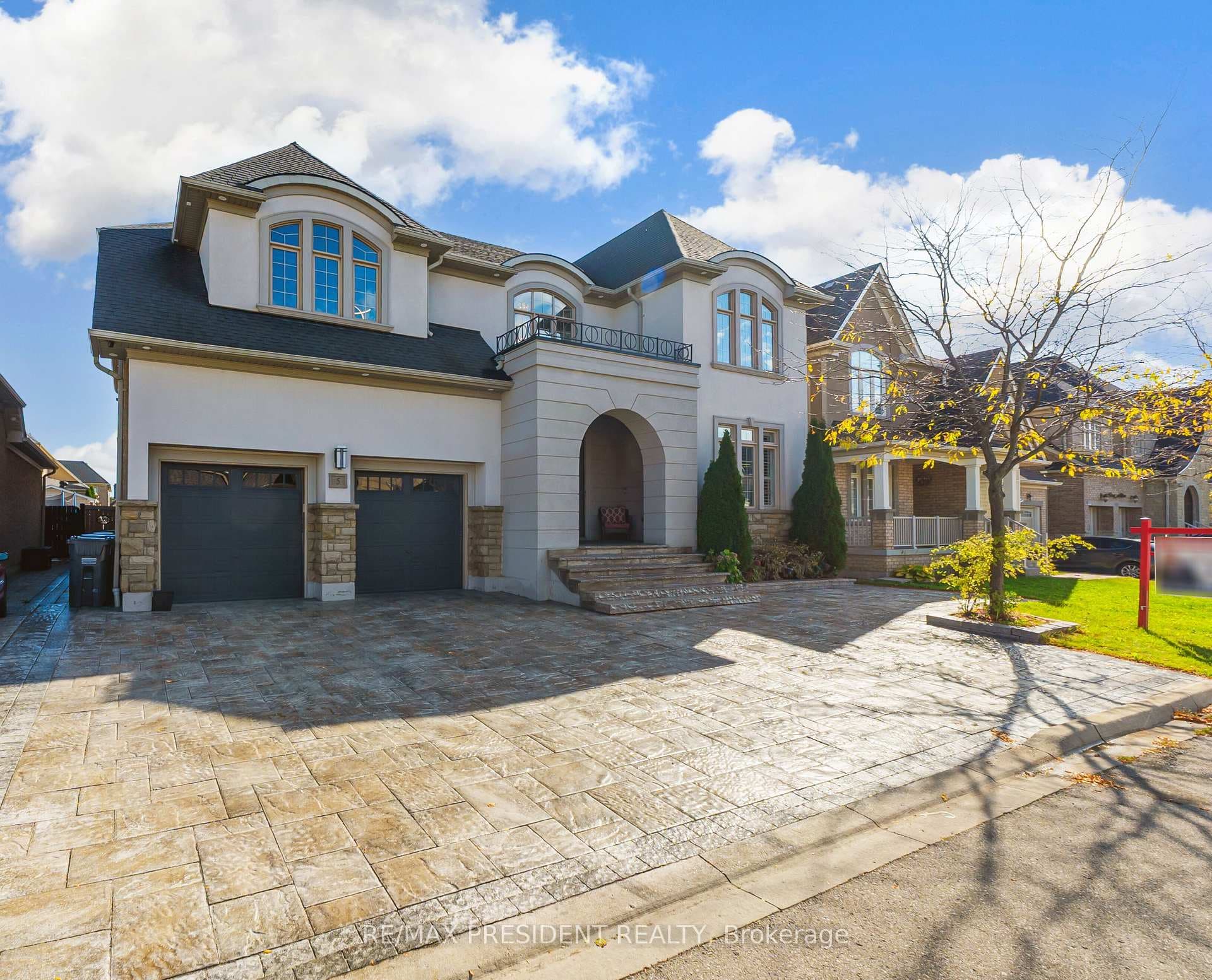5 Sea Cliff Crescent - home for sale in Brampton, Ontario