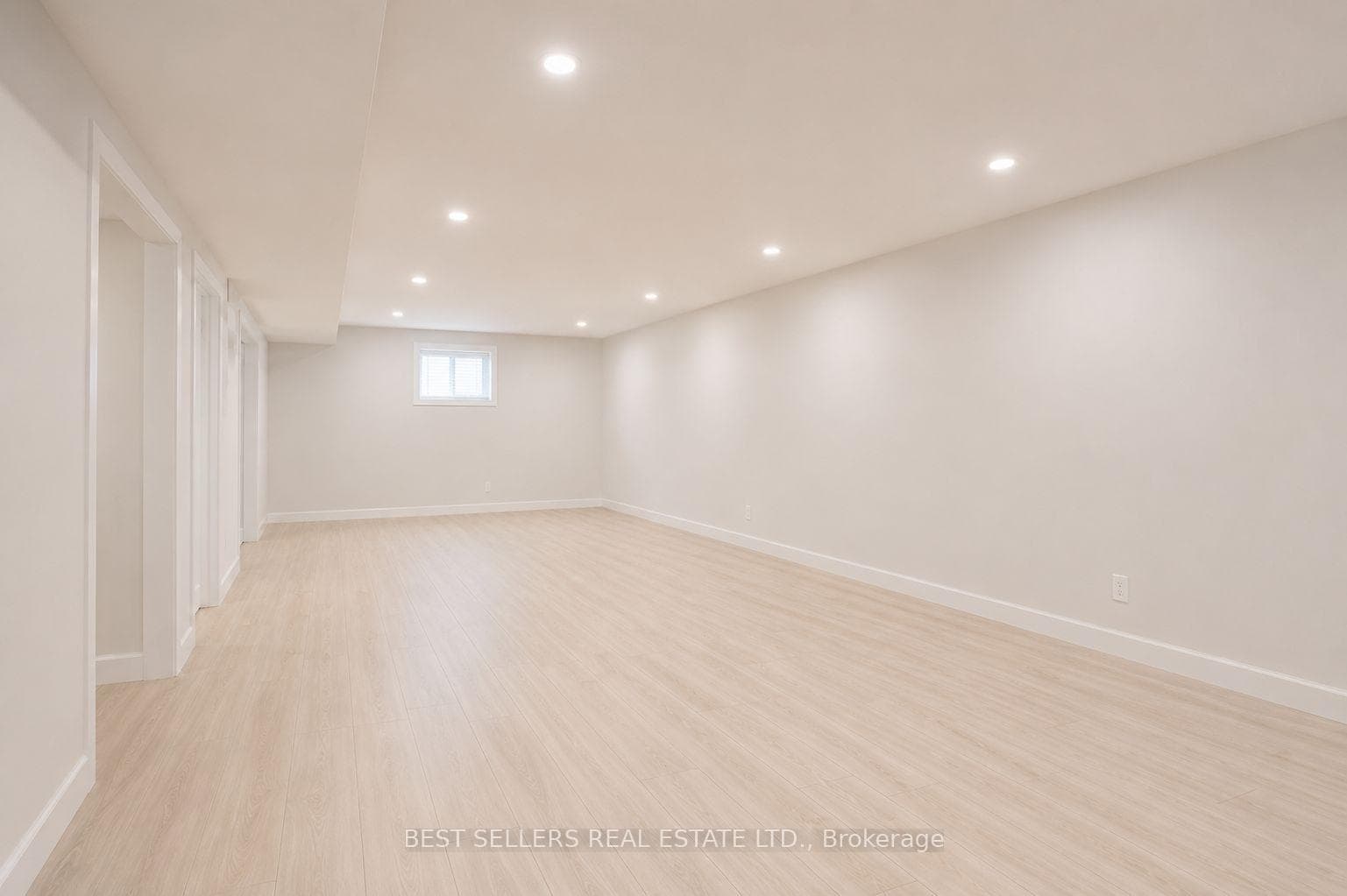 395 Klein Circle - Detached photo 27 of 38 in Hamilton, Ontario