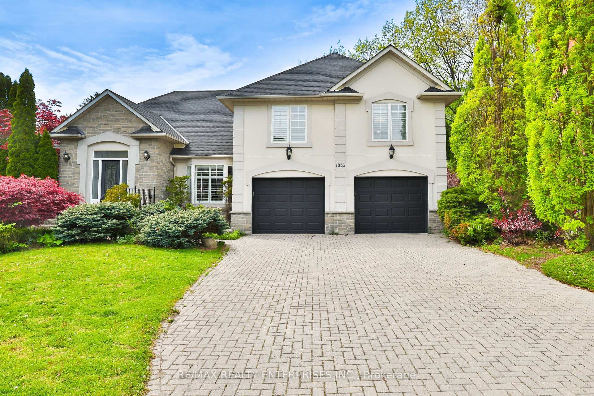 1832 Chesbro Court - Detached photo 3 of 44 in Mississauga, Ontario