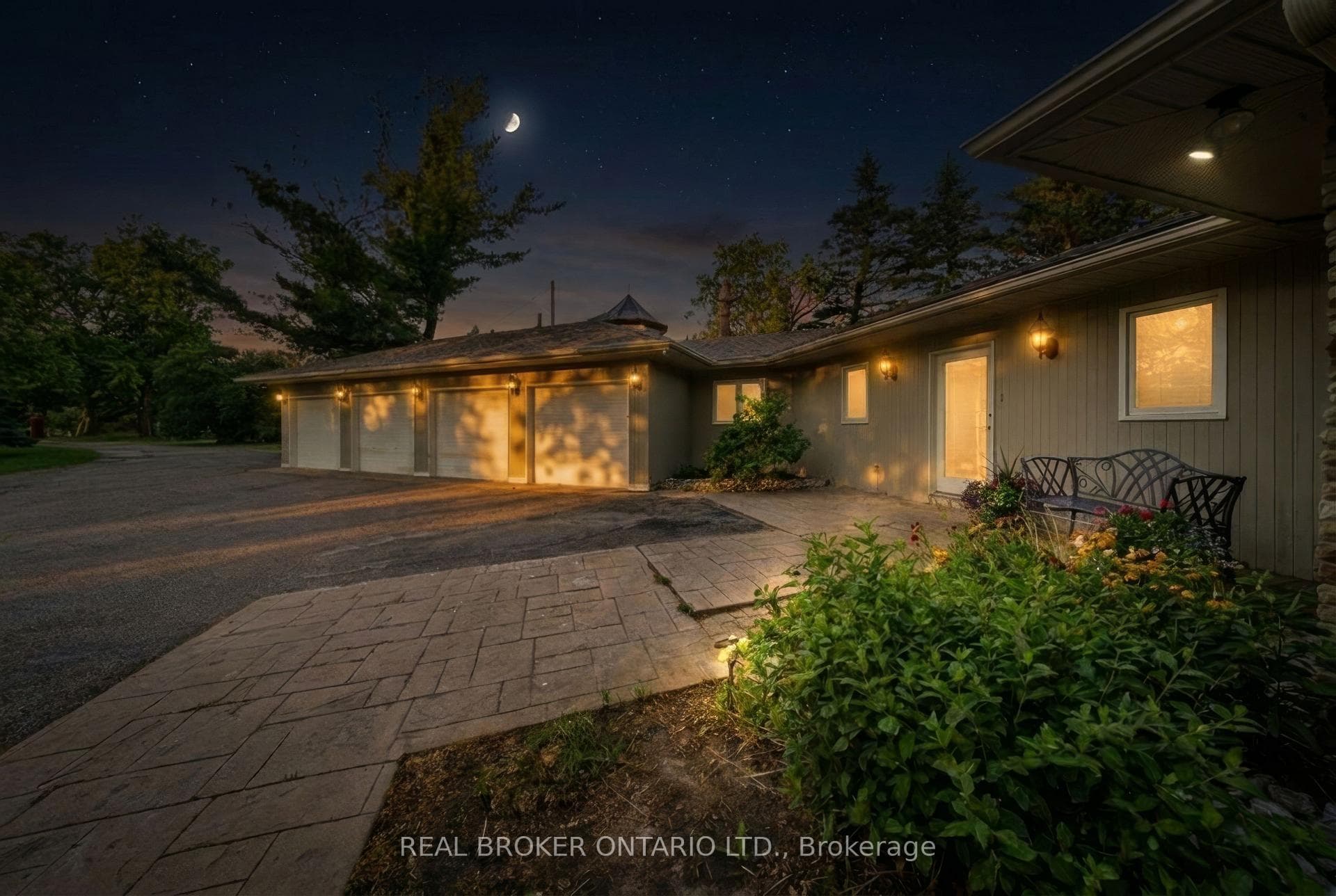 529 Conservation Drive - Detached photo 3 of 45 in Brampton, Ontario