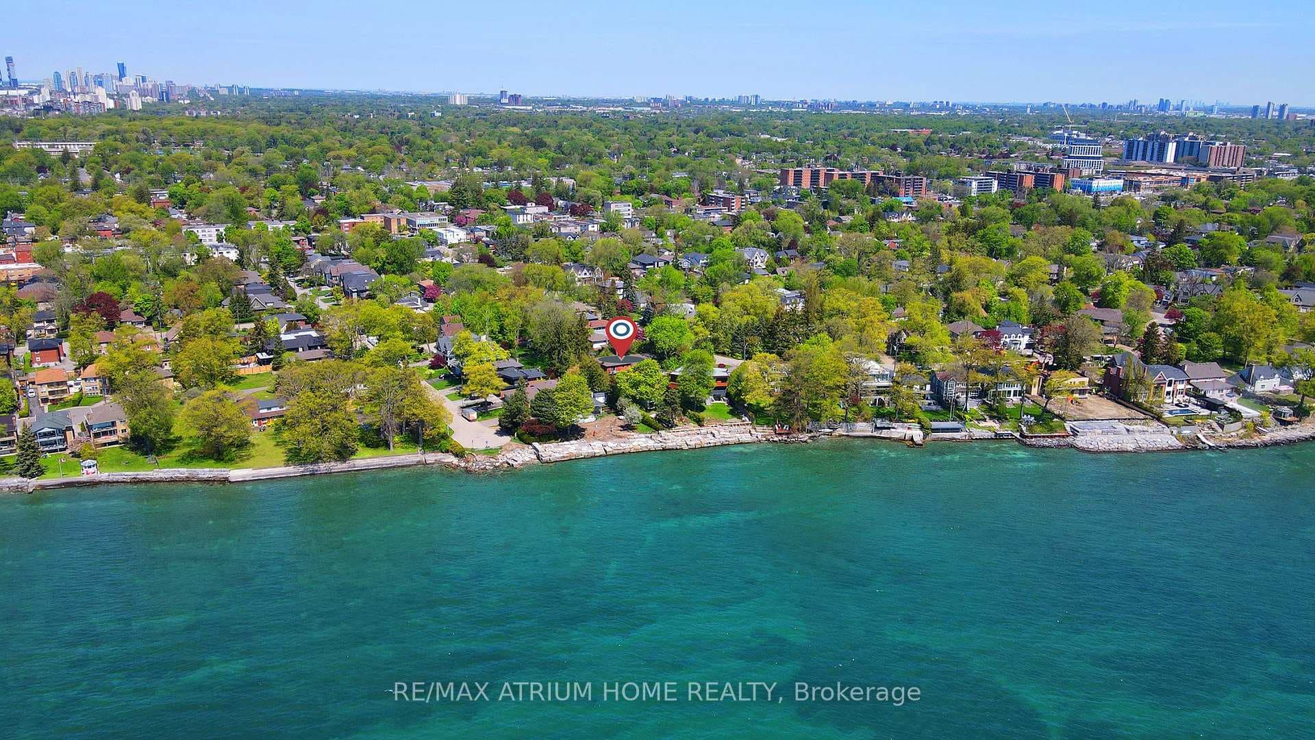 42 Cumberland Drive - Detached photo 9 of 16 in Mississauga, Ontario