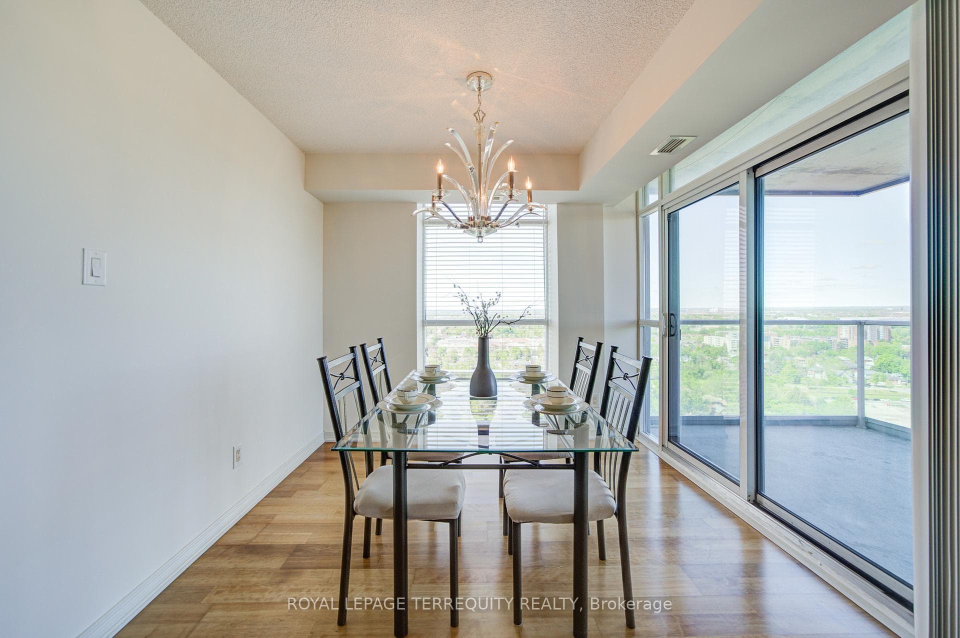 9 George Street Unit 2311 - Condo photo 16 of 44 in Brampton, Ontario