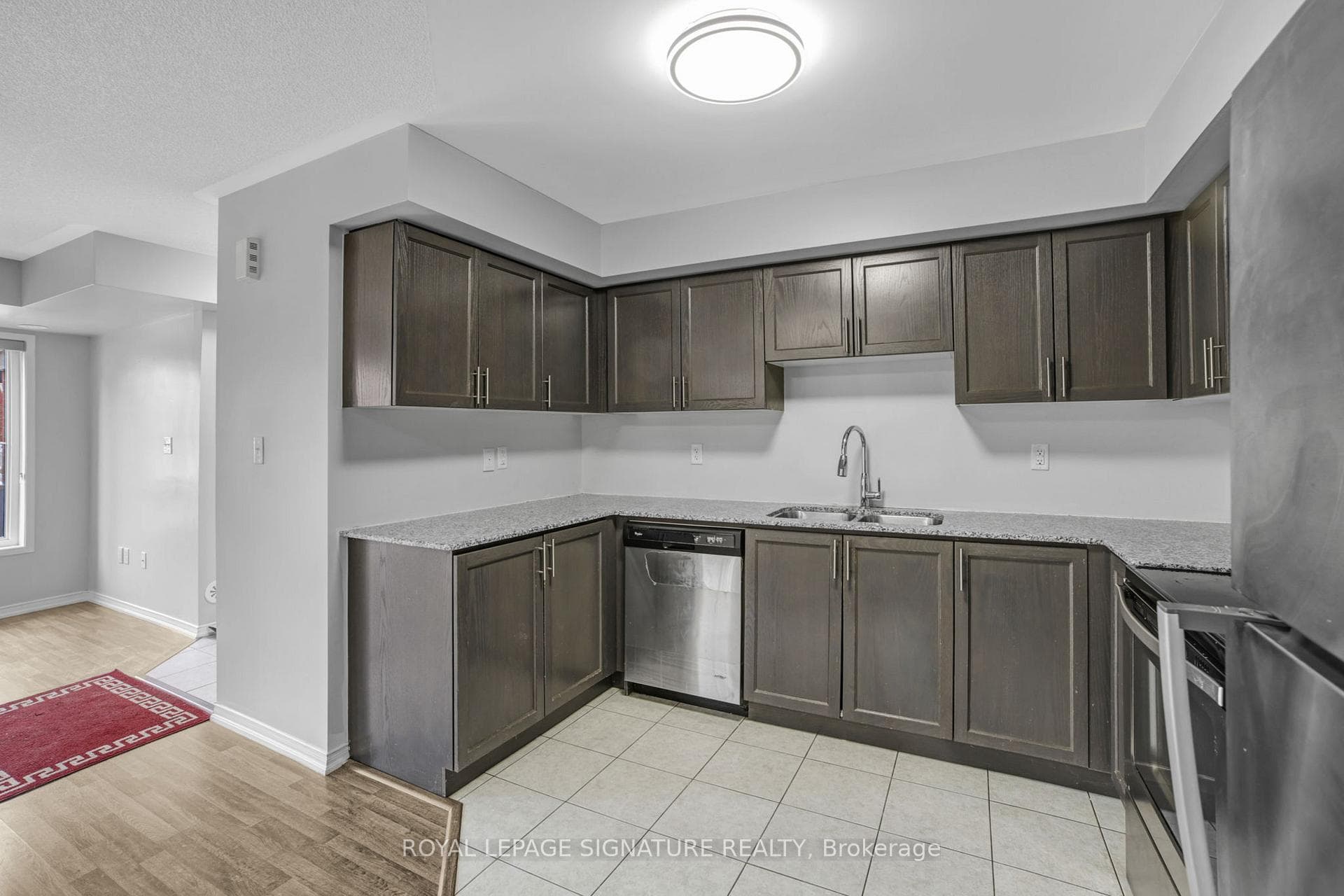 2492 Post Road Unit 19 - Condo photo 12 of 24 in Oakville, Ontario