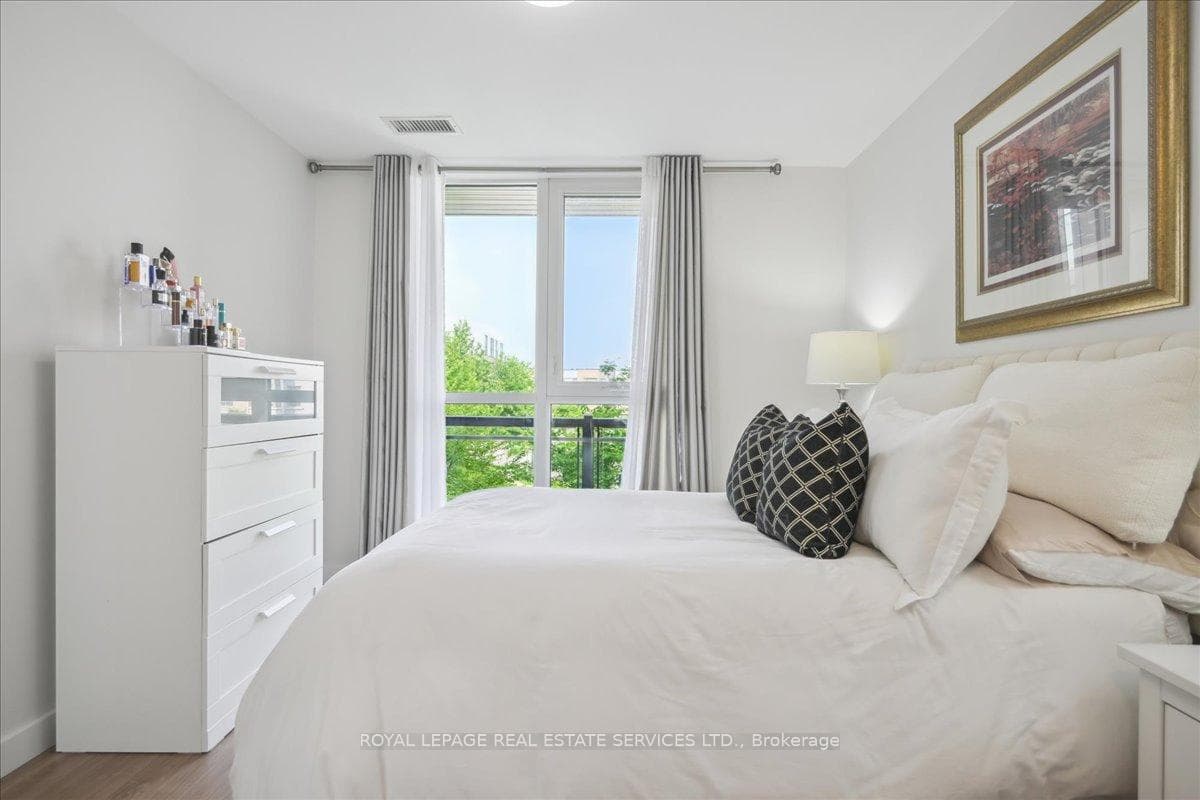 168 Sabina Drive Unit 211 - Condo photo 32 of 41 in Oakville, Ontario