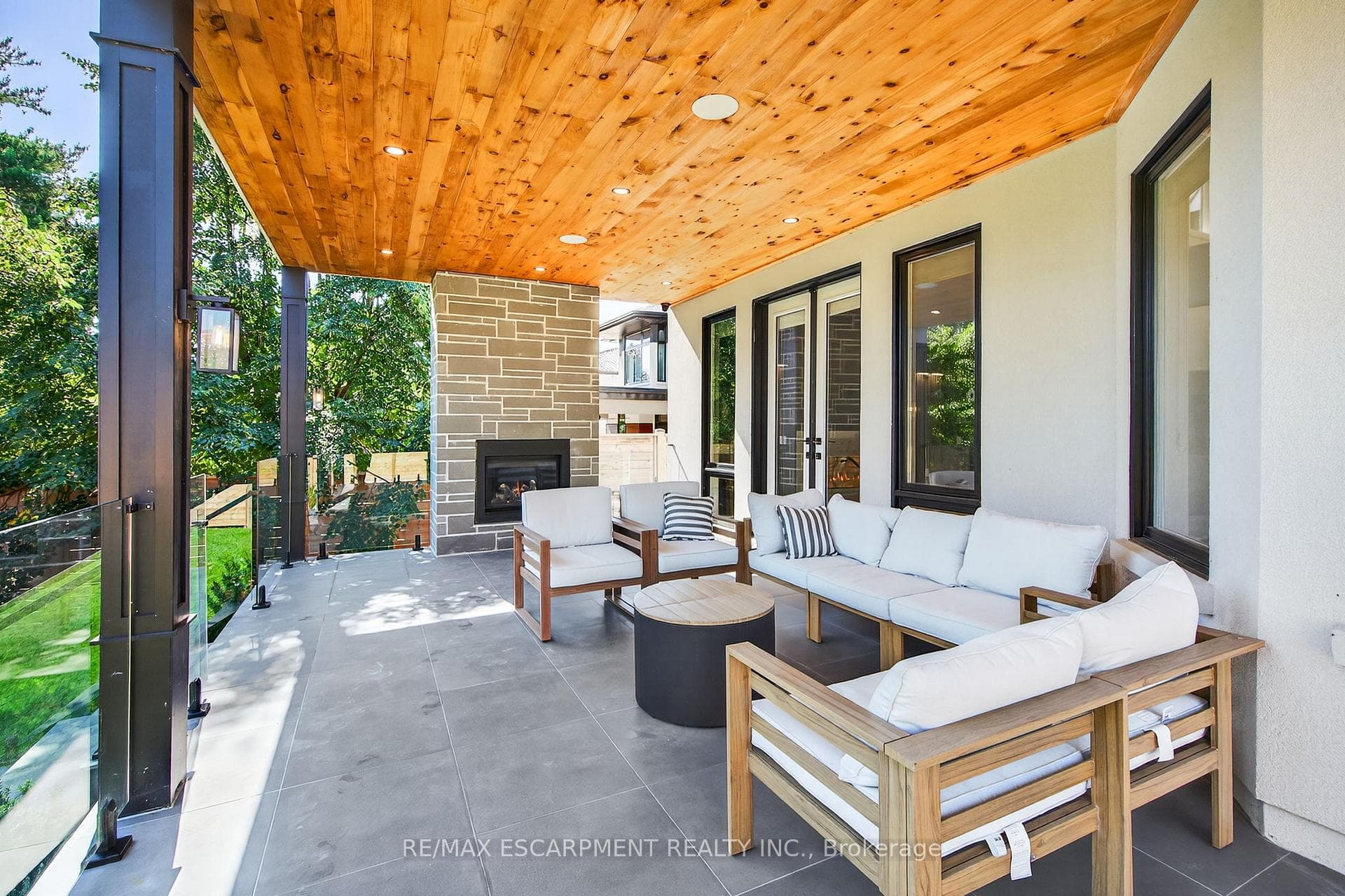 221 Morden Road - Detached photo 43 of 50 in Oakville, Ontario