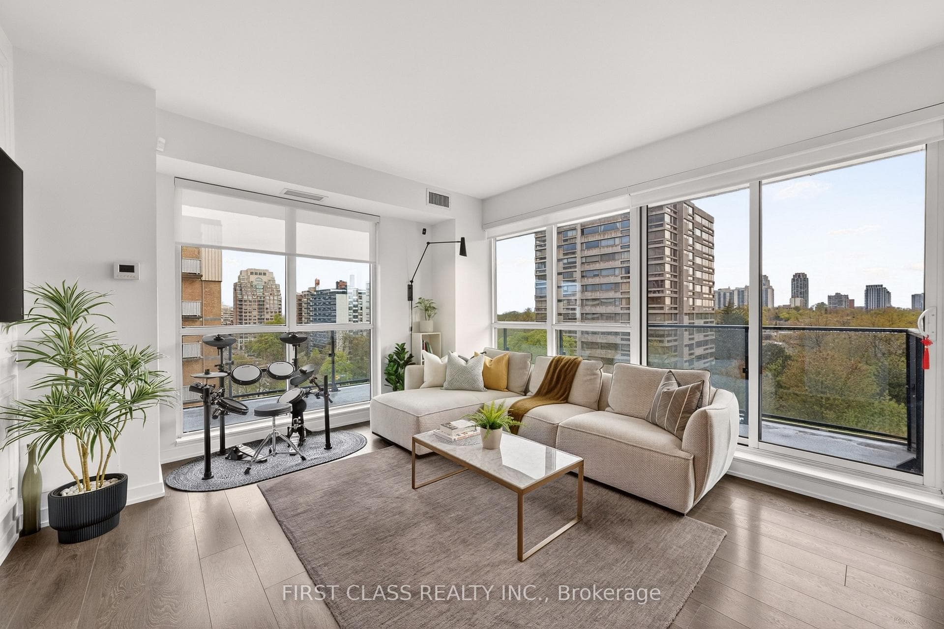 609 Avenue Road Unit 707 - Condo photo 10 of 30 in Annex / Yorkville / Summerhill, Ontario