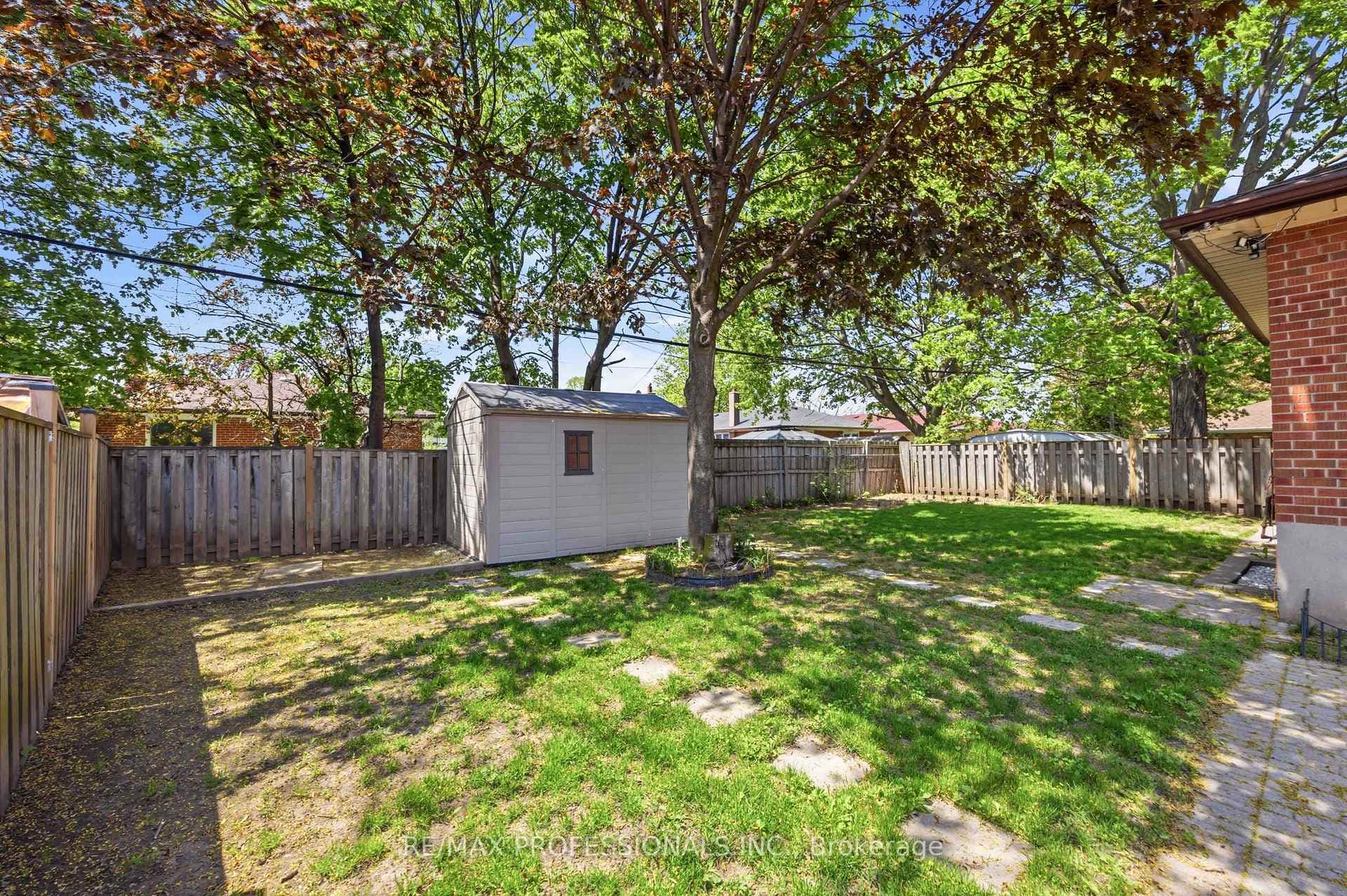 28 Chandler Drive - Detached photo 42 of 45 in Scarborough (West Hill / Highland Creek), Ontario