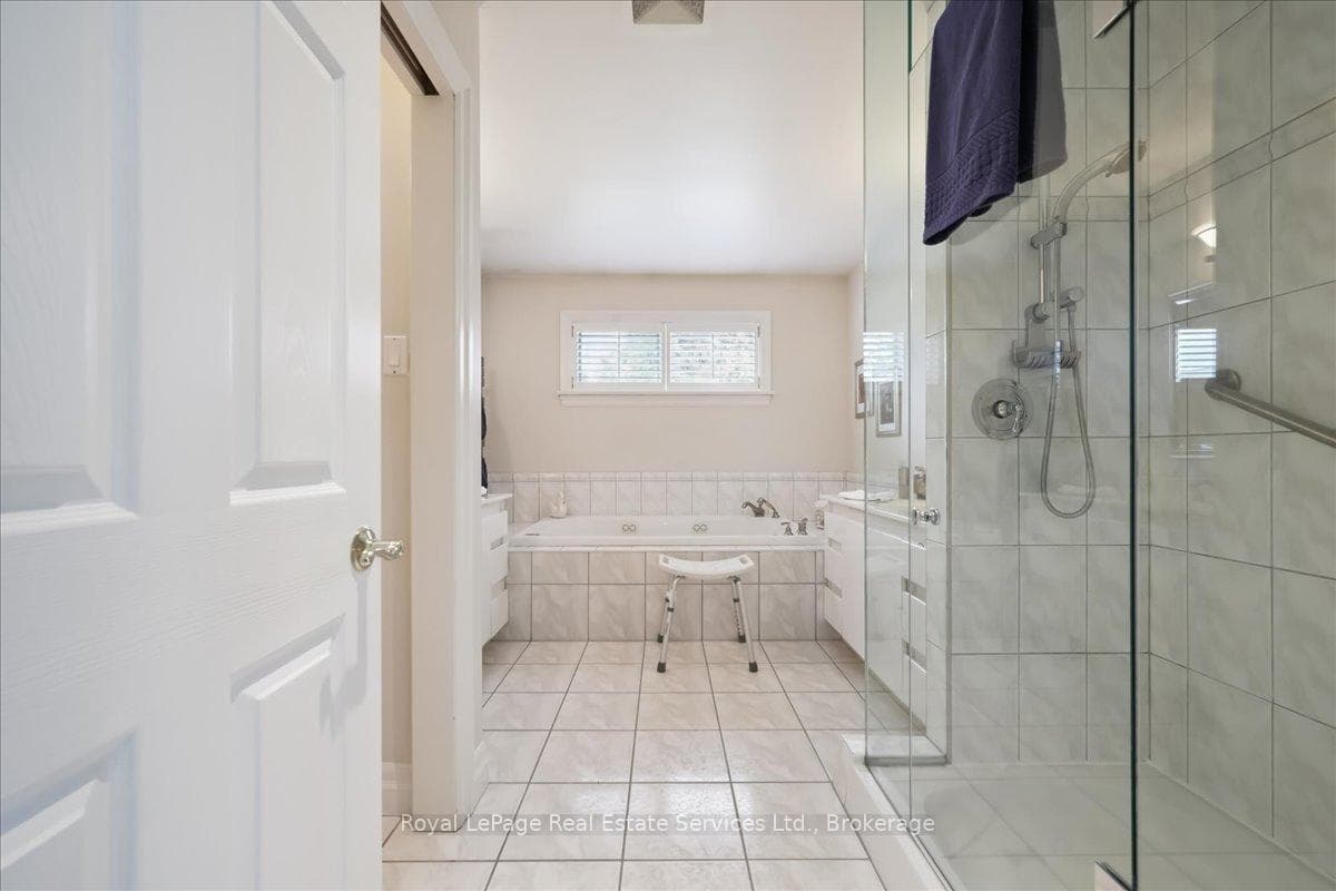 281 Pinehurst Drive - Detached photo 32 of 50 in Oakville, Ontario