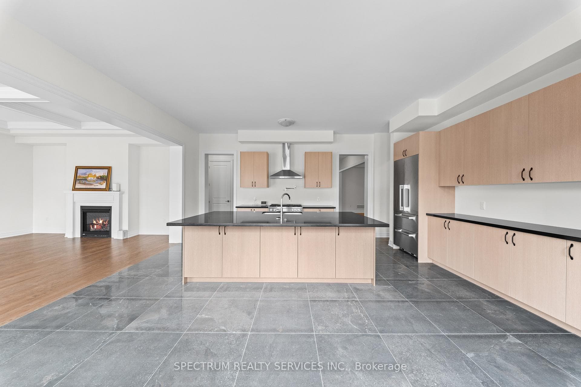 17 Mosswood Trail - Detached photo 11 of 50 in Brampton, Ontario