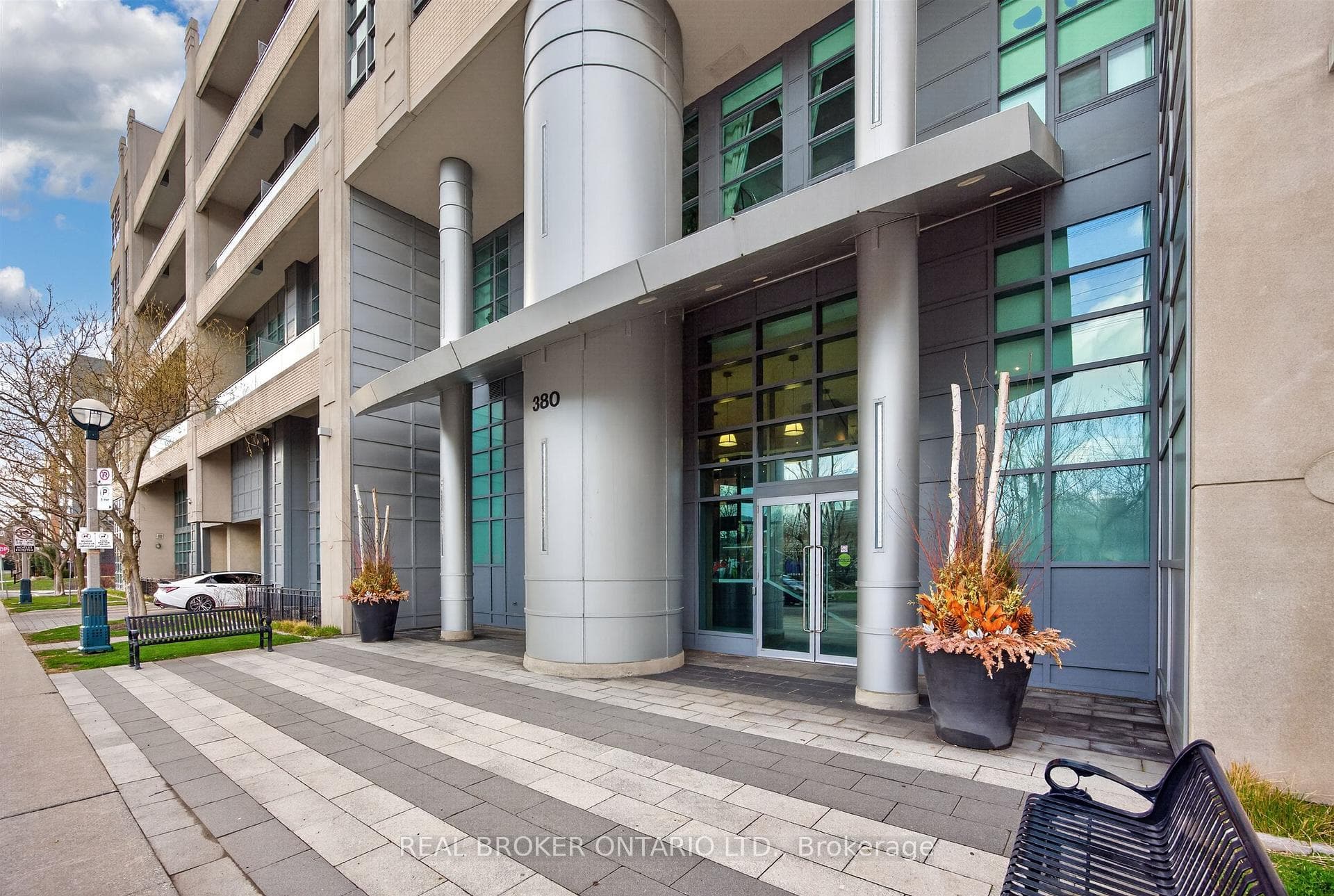 380 Macpherson Avenue Unit 209 - Condo photo 48 of 49 in Annex / Yorkville / Summerhill, Ontario