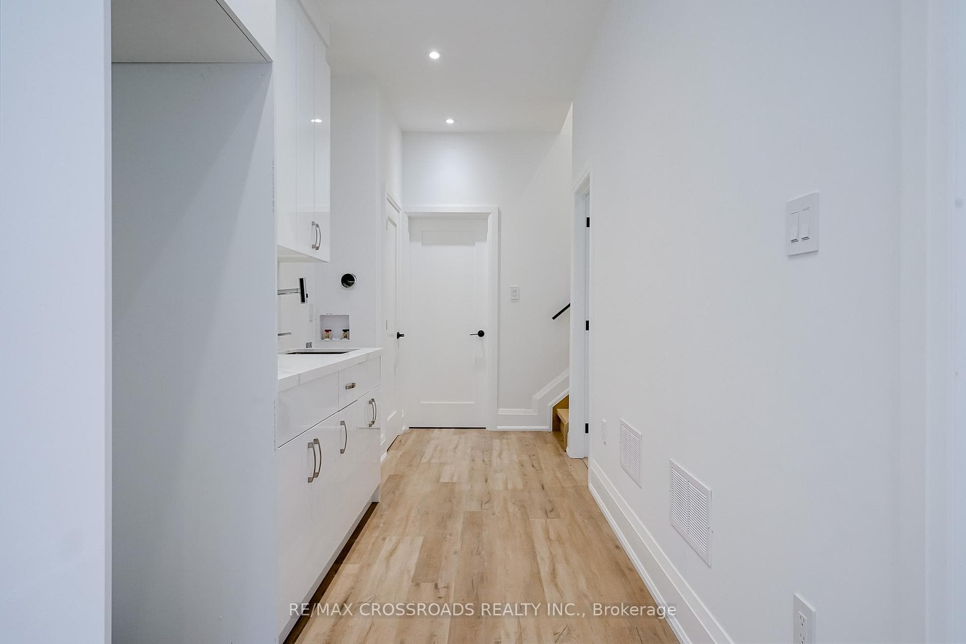108 Park Street - Detached photo 35 of 44 in Birch Cliff / Cliffside, Ontario