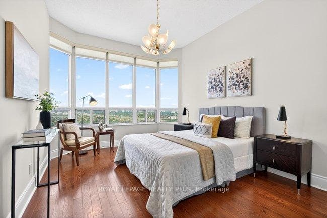 35 Kingsbridge Garden Circle Unit TPH4 - Condo photo 32 of 50 in Mississauga, Ontario