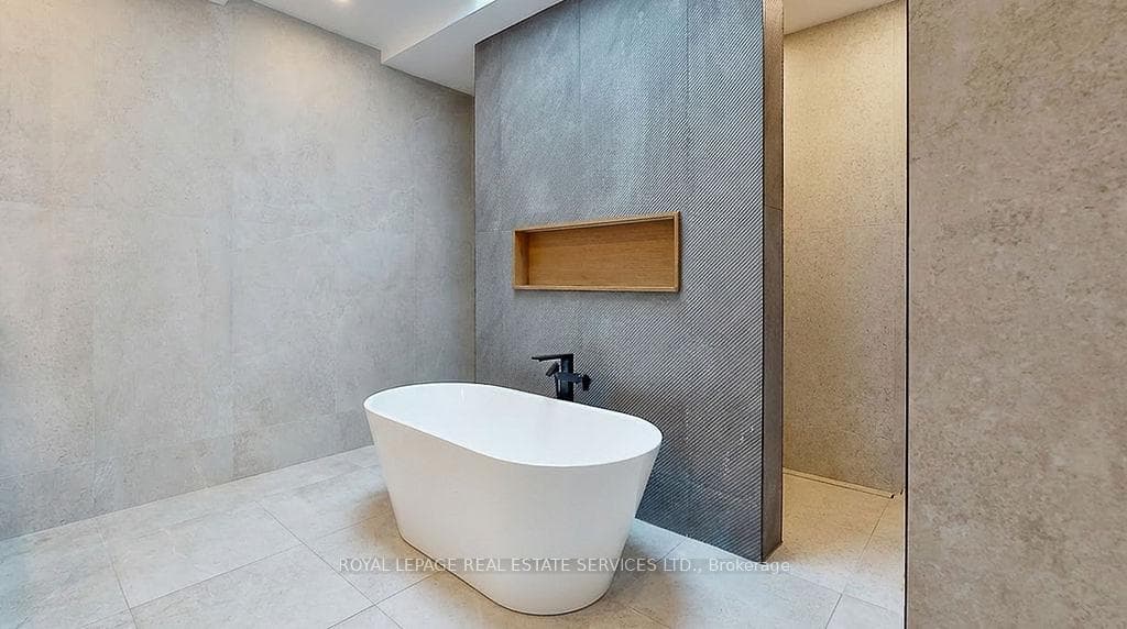 100 Appleby Place - Detached photo 27 of 46 in Burlington, Ontario