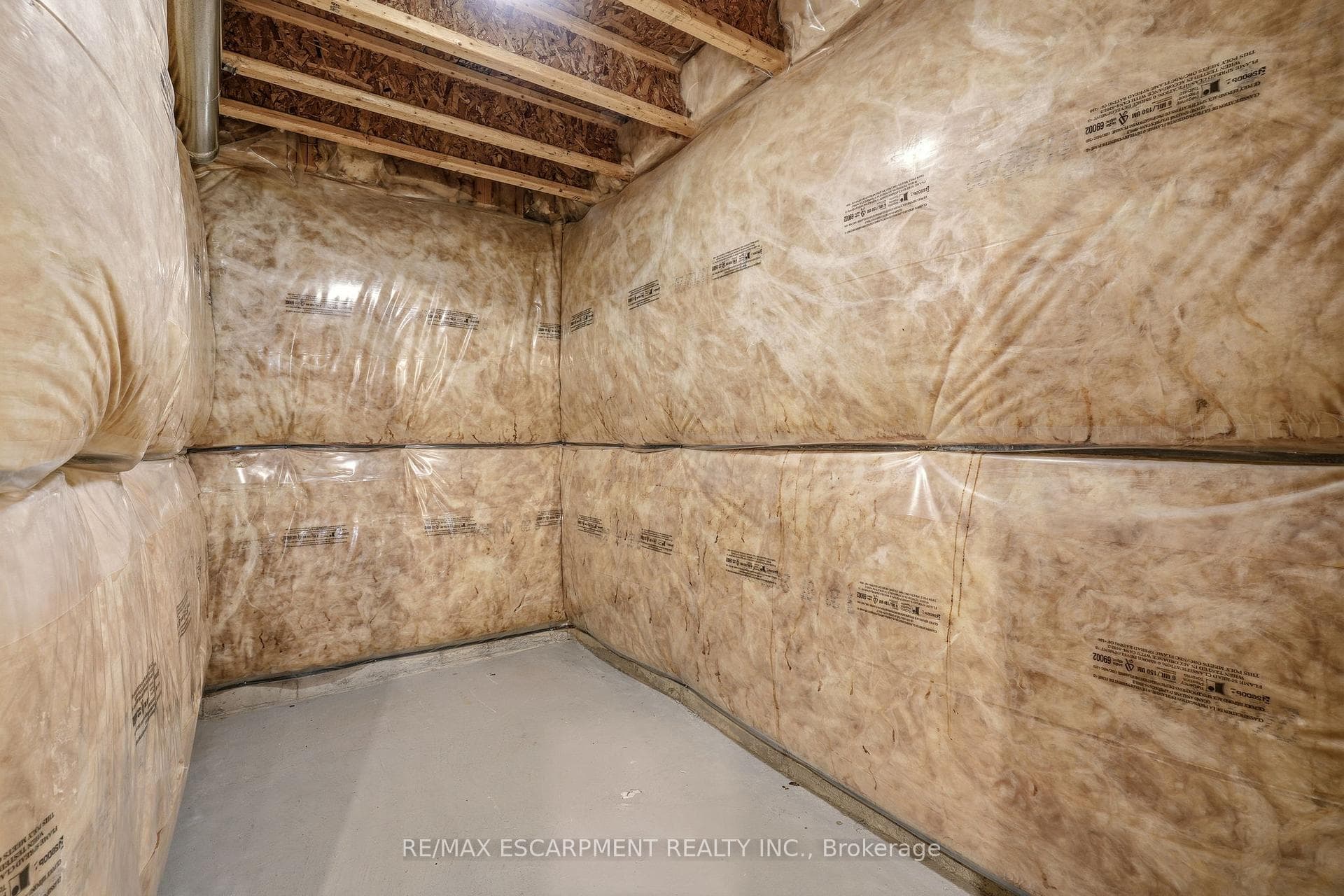 1364 Sycamore Garden - Townhouse photo 40 of 43 in Milton, Ontario