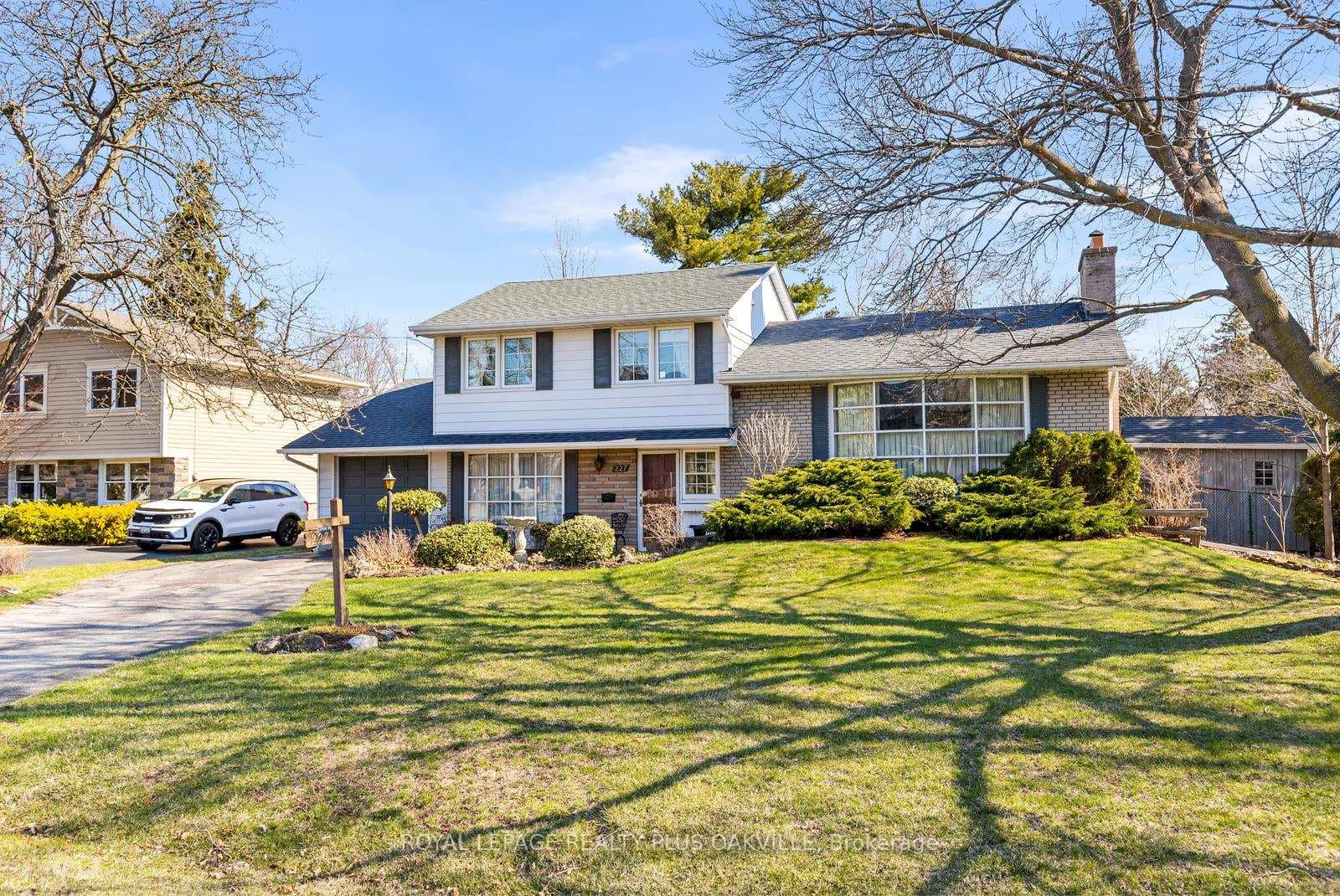 227 Sandwell Drive - Detached for sale in Glen Abbey, Ontario