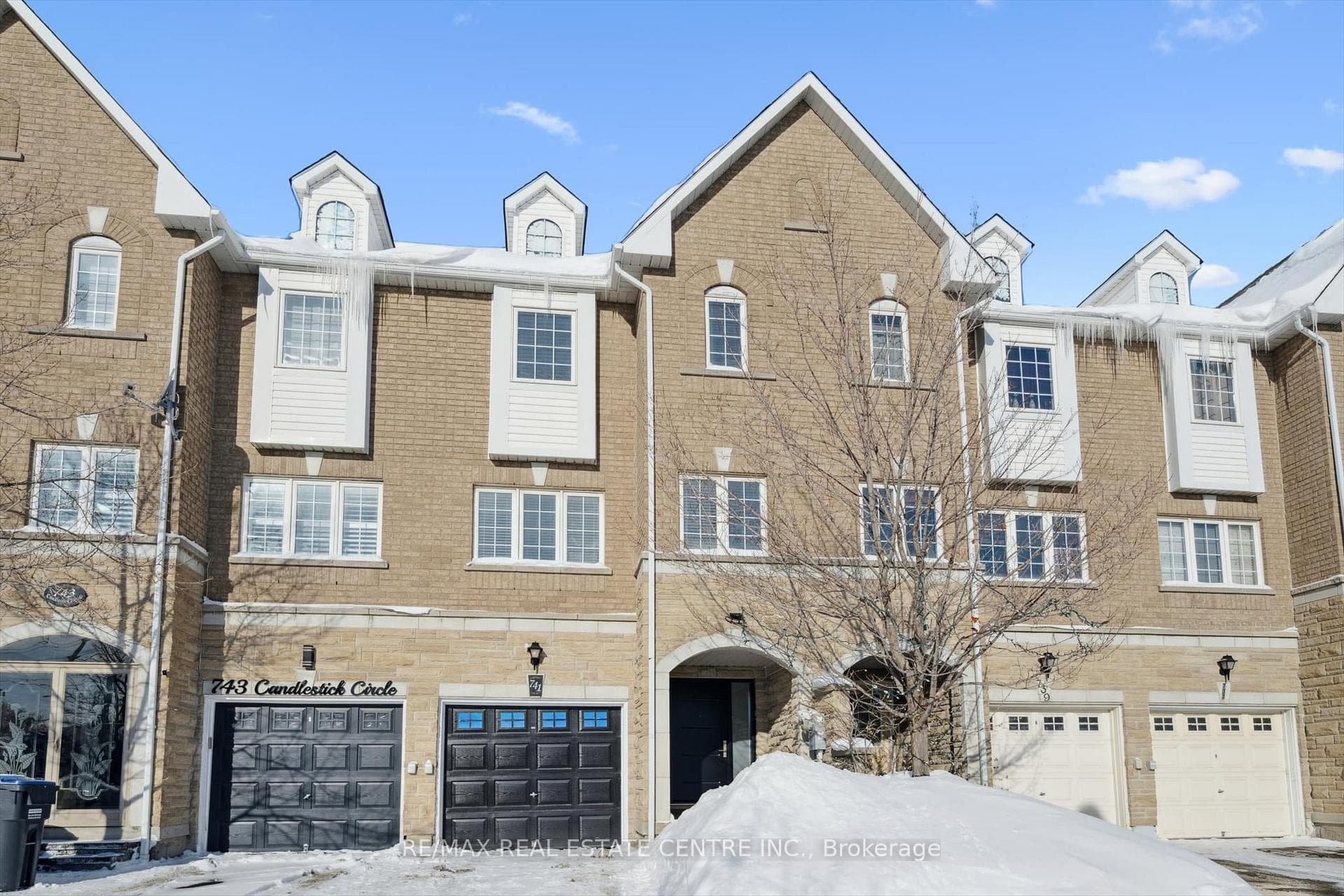 741 candlestick Circle - home for sale in Mississauga, Ontario