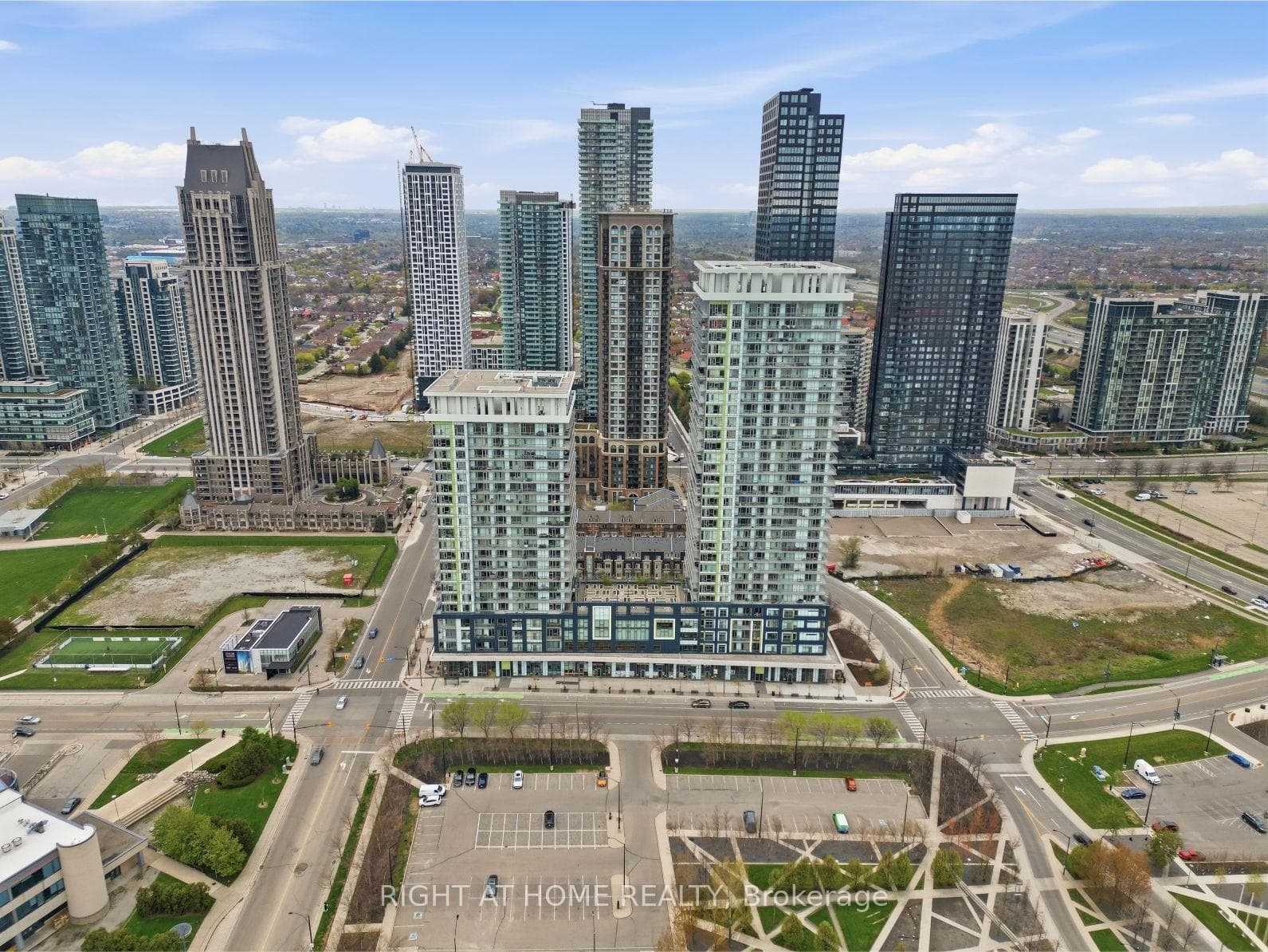 365 Prince Of Wales Drive Unit 1105 - Condo photo 3 of 38 in Mississauga, Ontario
