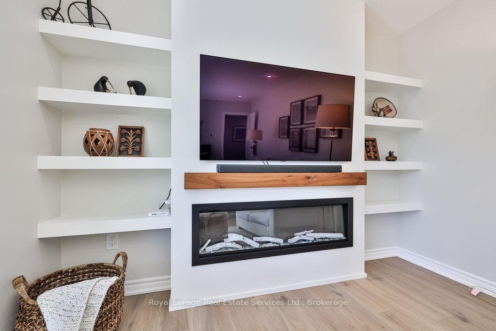 1528 Warland Road - Detached photo 23 of 50 in Oakville, Ontario