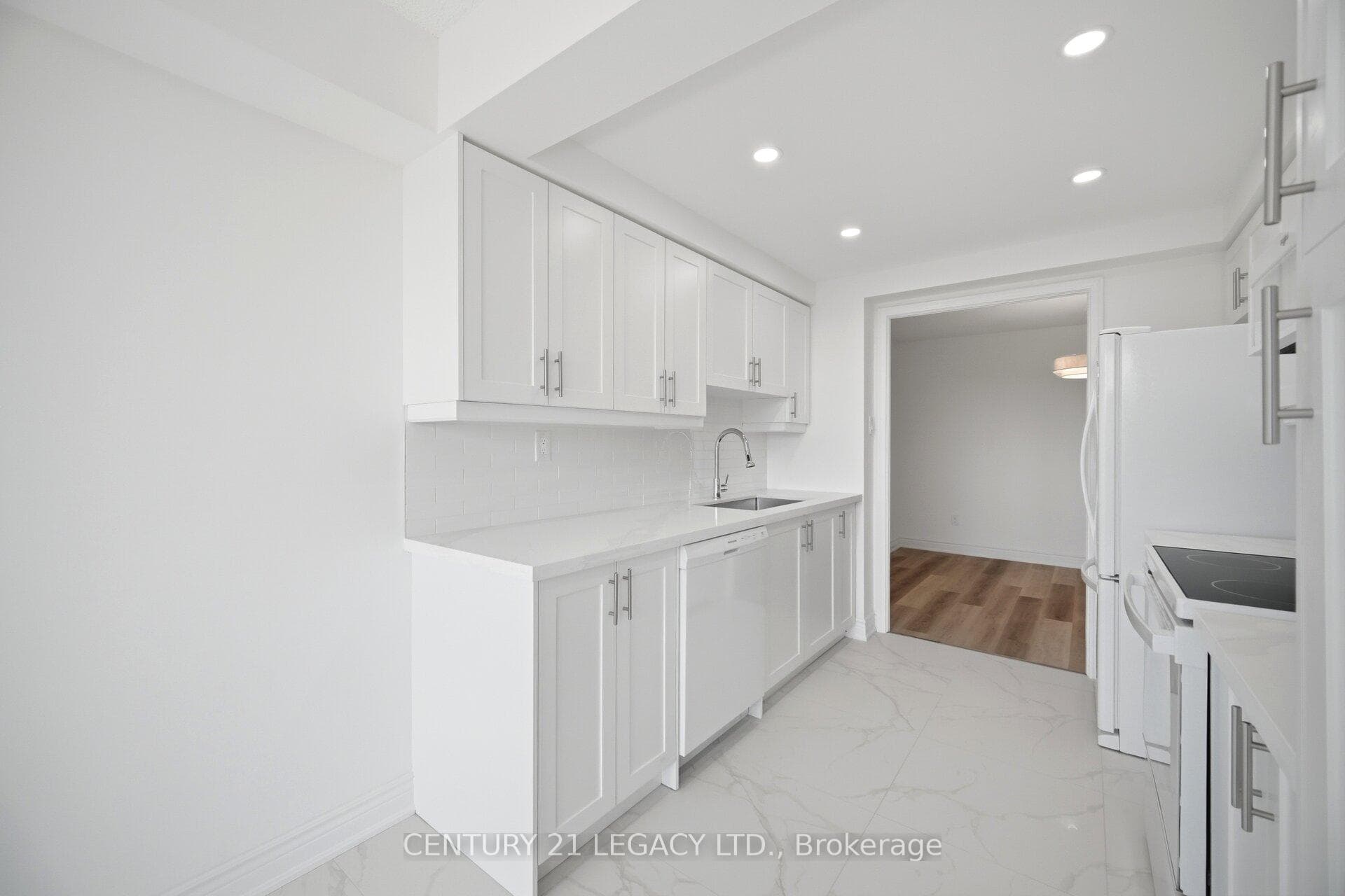 24 Hanover Road Unit 404 - Condo photo 6 of 45 in Brampton, Ontario