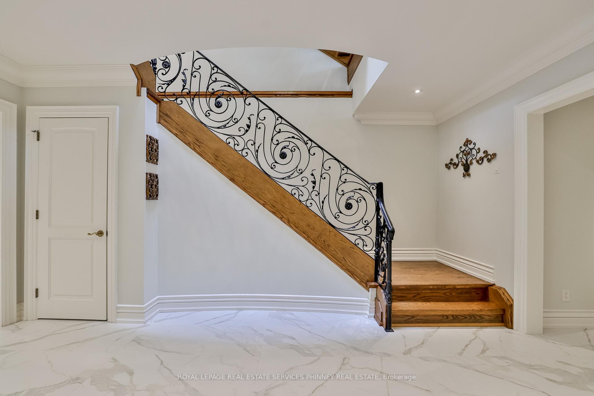 1511 Broadmoor Avenue - Detached photo 36 of 50 in Mississauga, Ontario