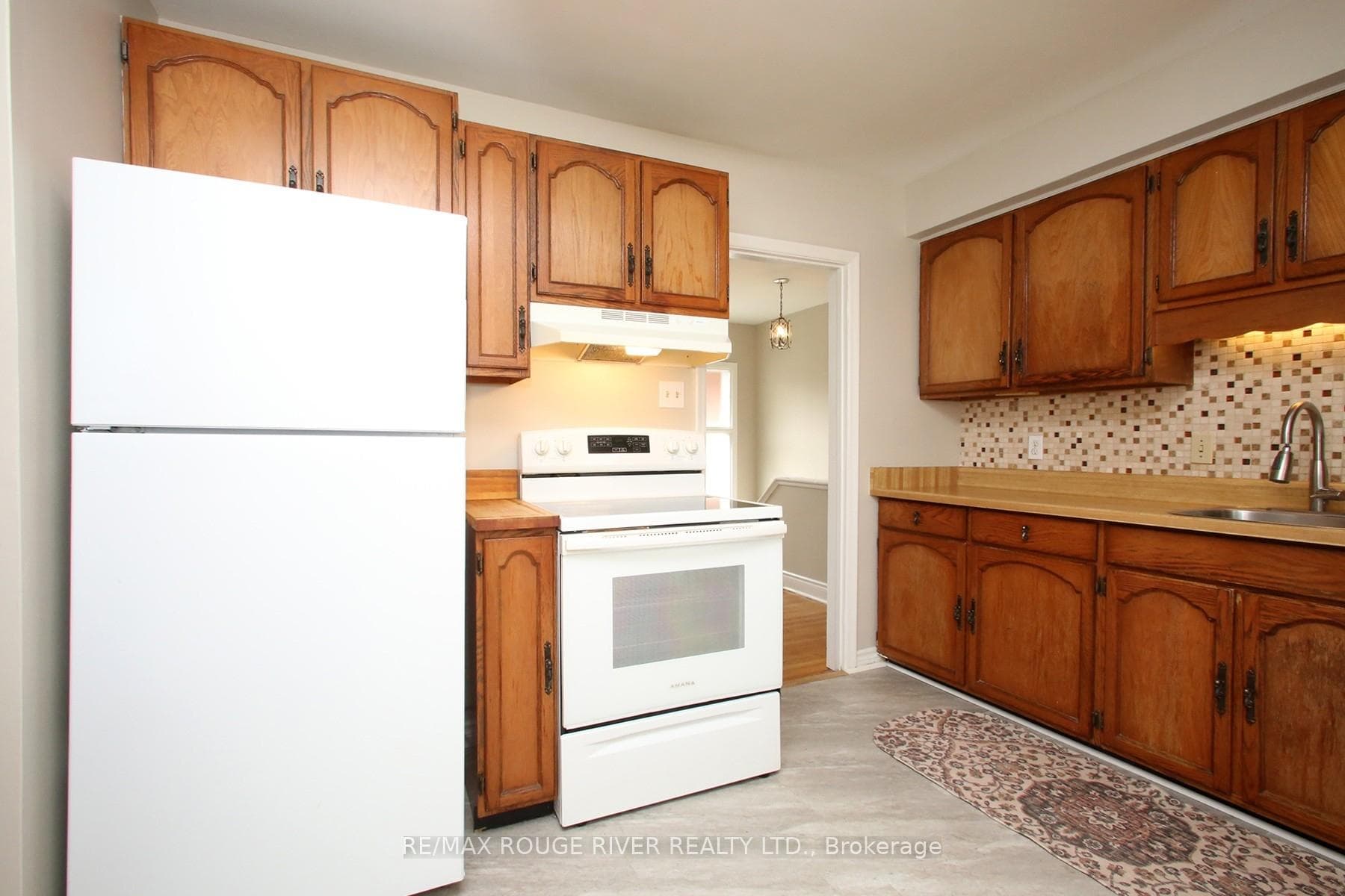 19 Thornbeck Drive - Detached photo 13 of 25 in Scarborough (West Hill / Highland Creek), Ontario