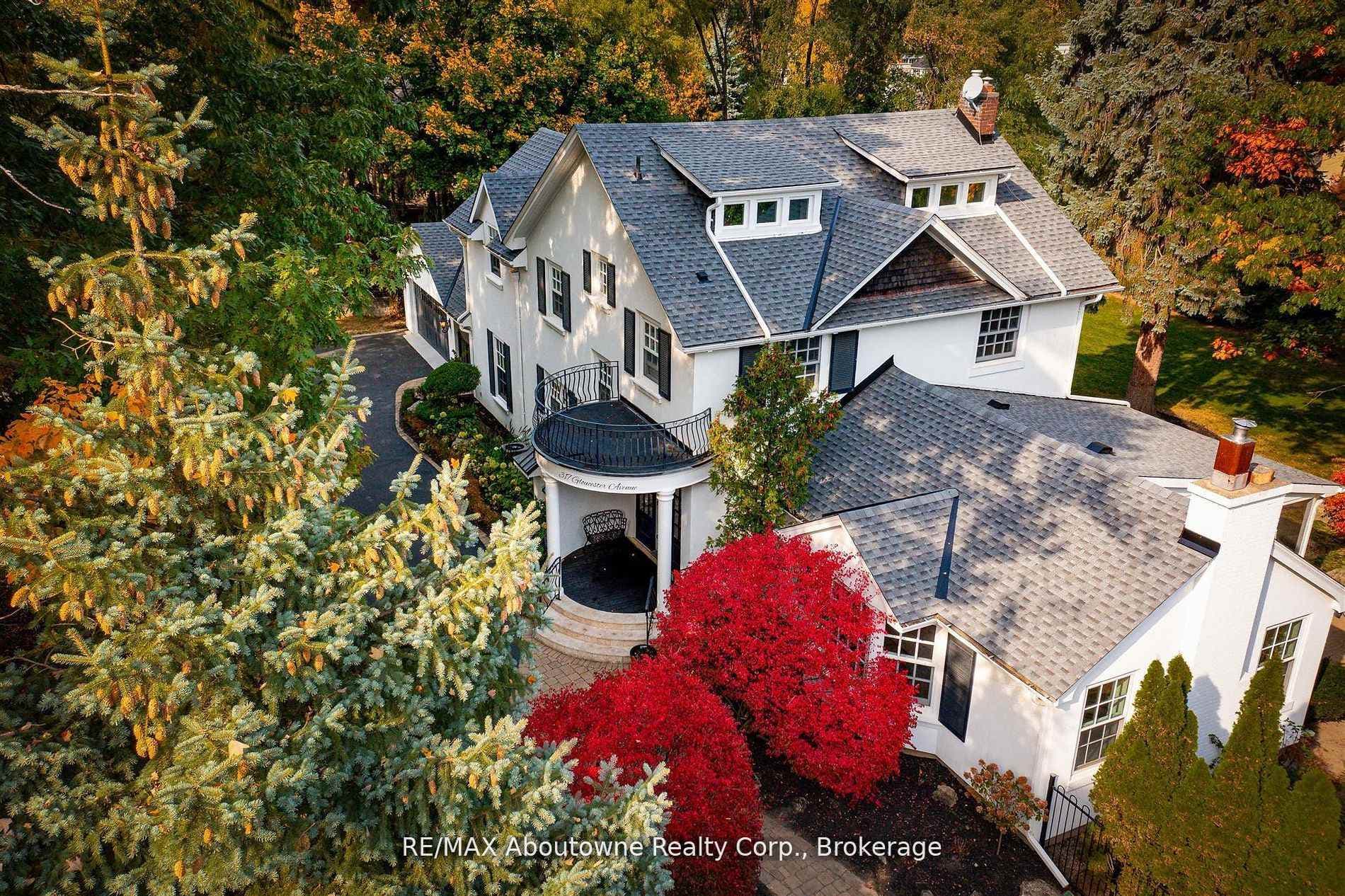 317 Gloucester Avenue - Detached photo 9 of 39 in Oakville, Ontario
