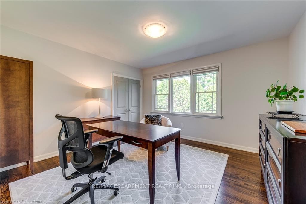4306 Lakeshore Road - Detached photo 24 of 47 in Burlington, Ontario