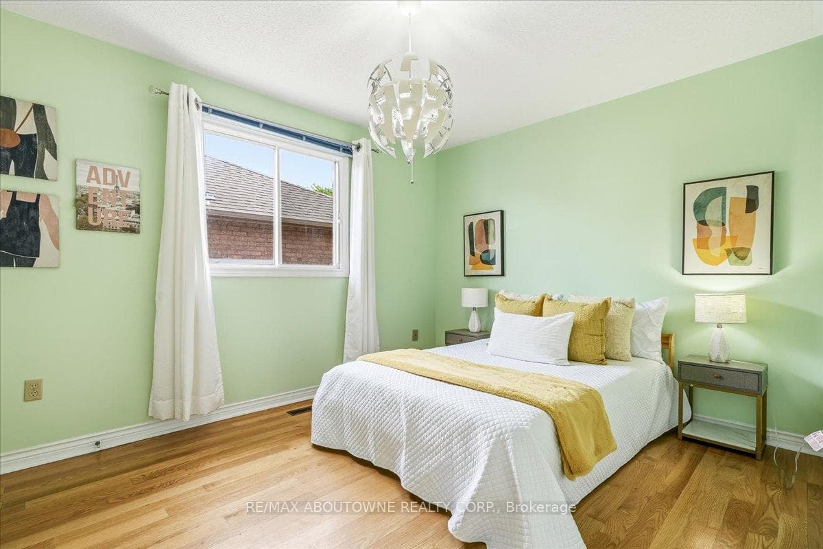 2055 Blacksmith Lane - Detached photo 34 of 49 in Oakville, Ontario