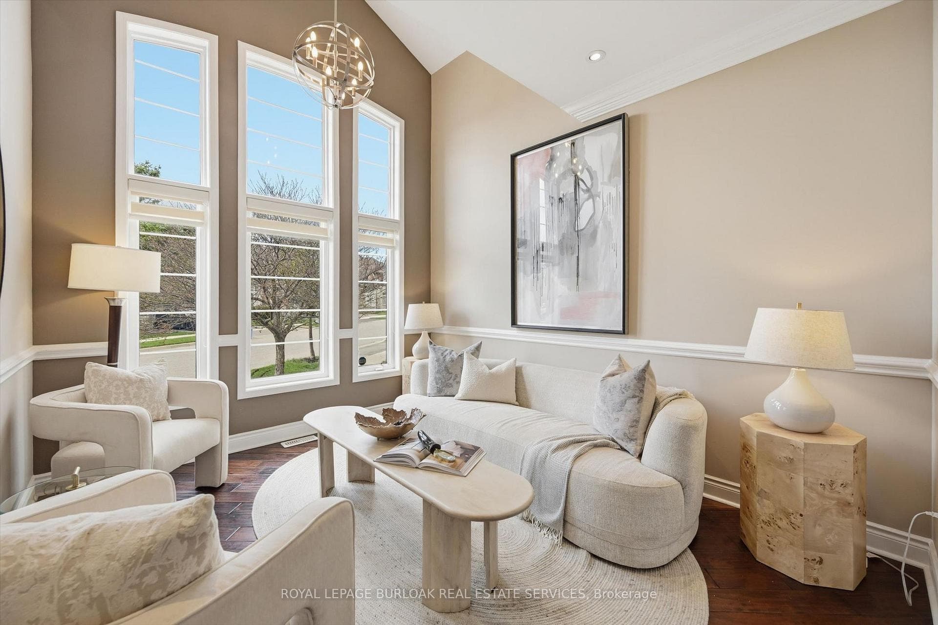 4186 Fuller Crescent - Detached photo 4 of 50 in Burlington, Ontario