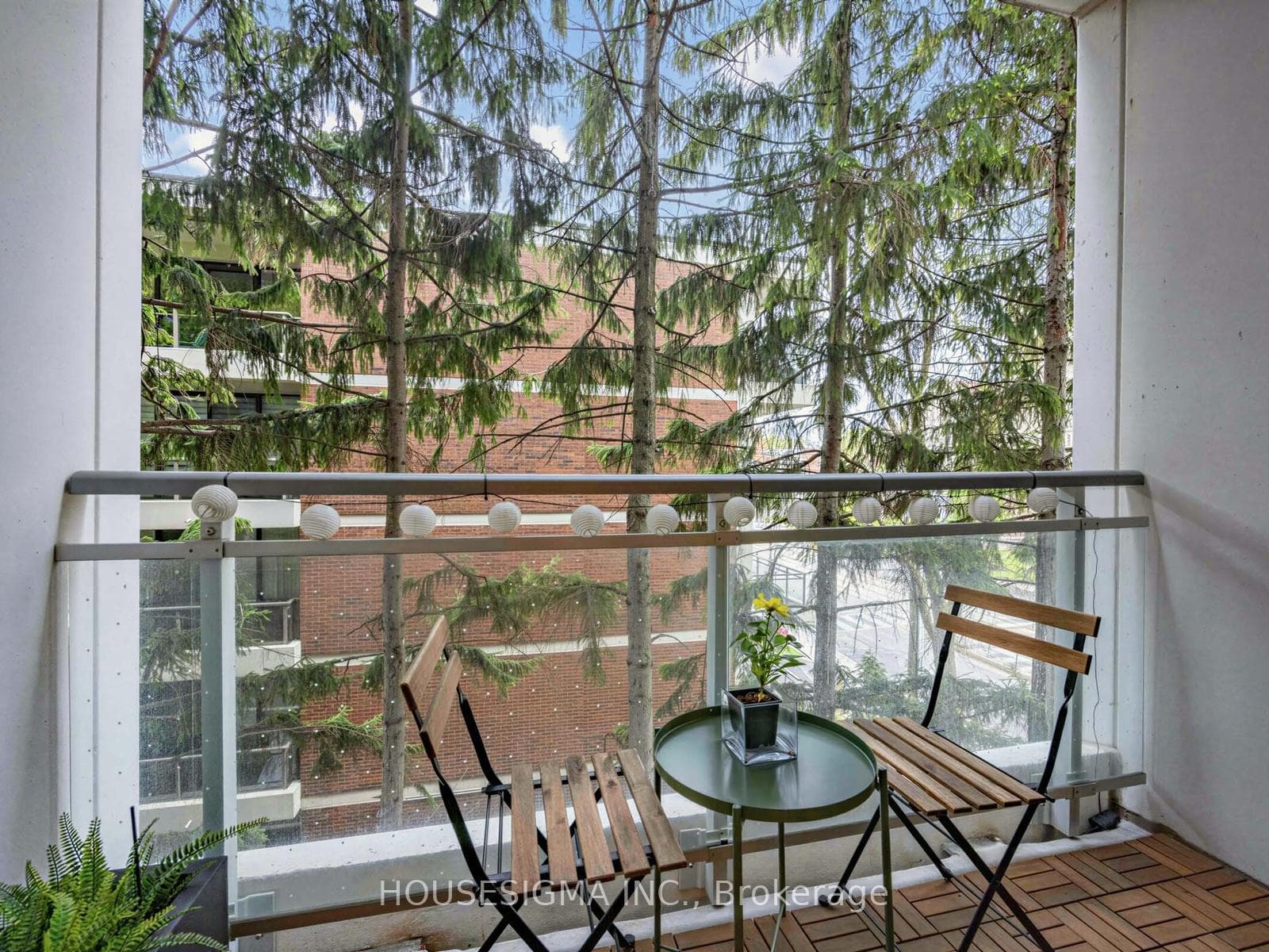 223 St.Clair Avenue Unit 306 - Condo photo 25 of 26 in Annex / Yorkville / Summerhill, Ontario