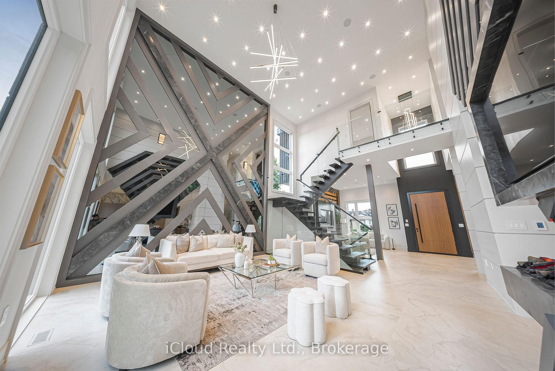 1374 Tansley Drive - Detached photo 14 of 46 in Oakville, Ontario