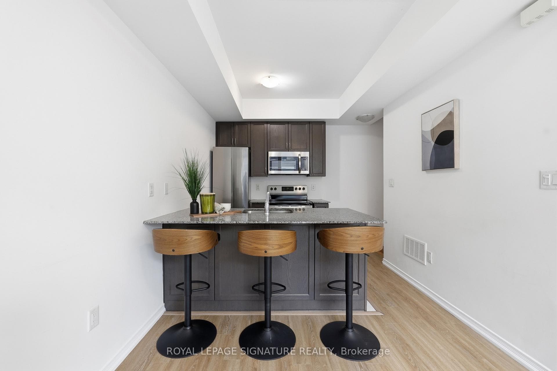 28 Fieldway Road Unit 55 - Condo photo 4 of 20 in Etobicoke (Islington / Rexdale), Ontario