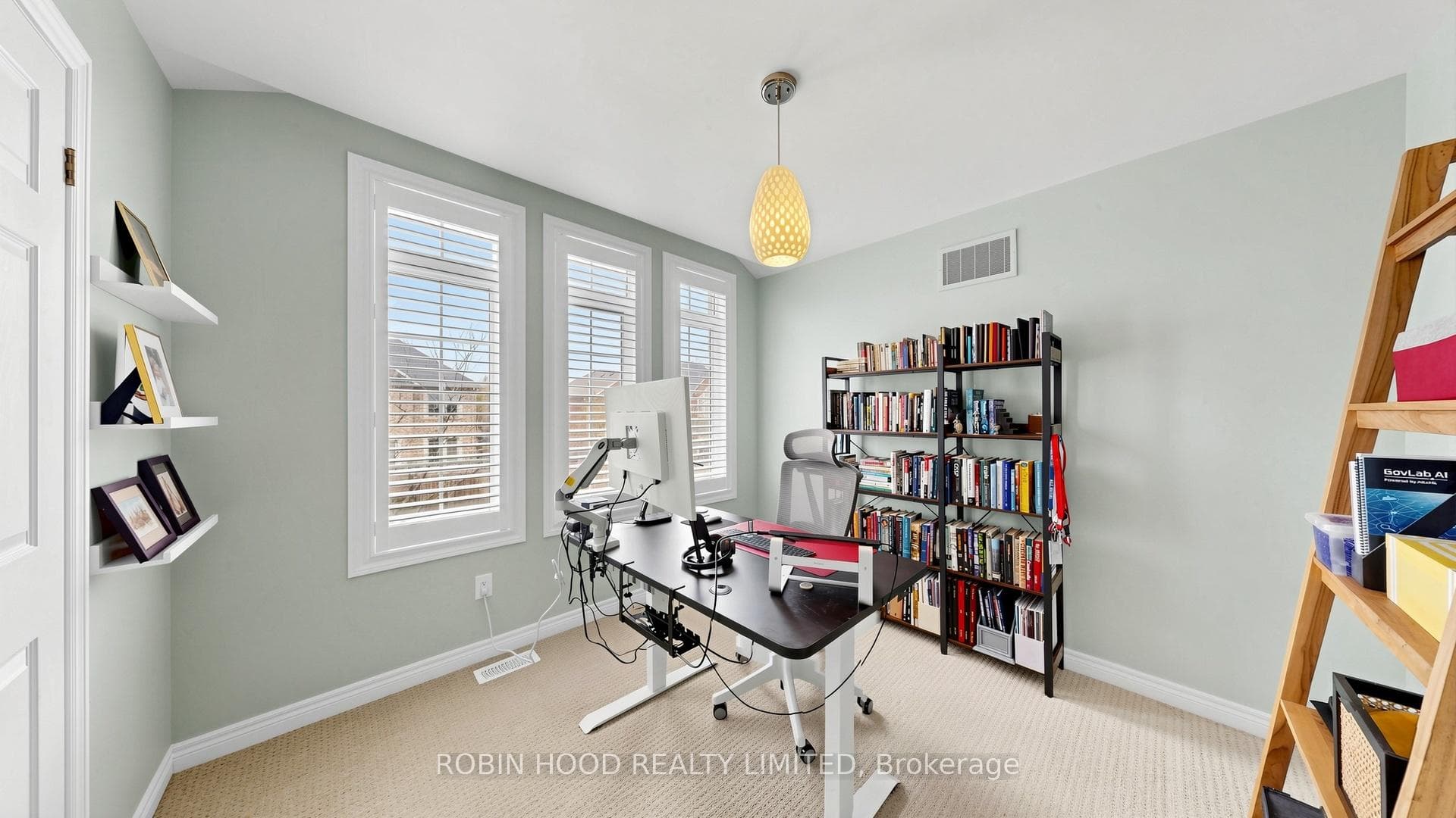 3307 Granite Gate - Detached photo 41 of 49 in Burlington, Ontario