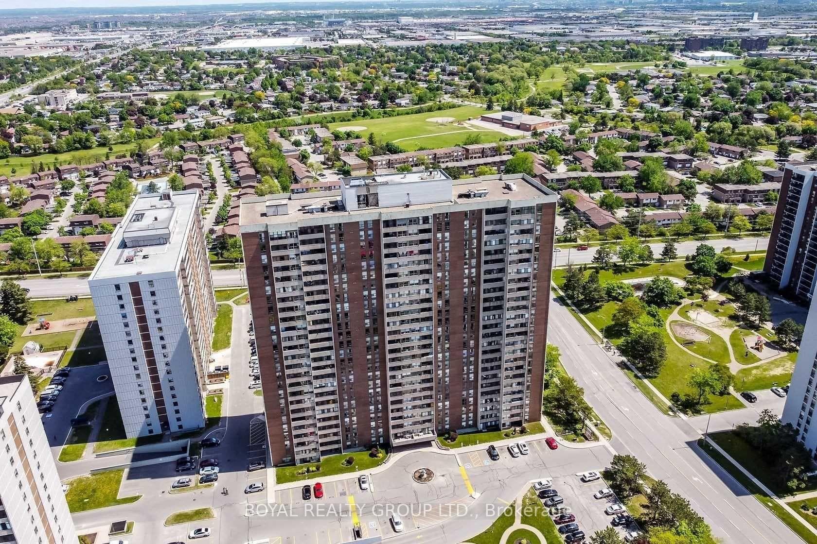 18 Knightsbridge Road Unit 303 - Condo photo 1 of 32 in Brampton, Ontario