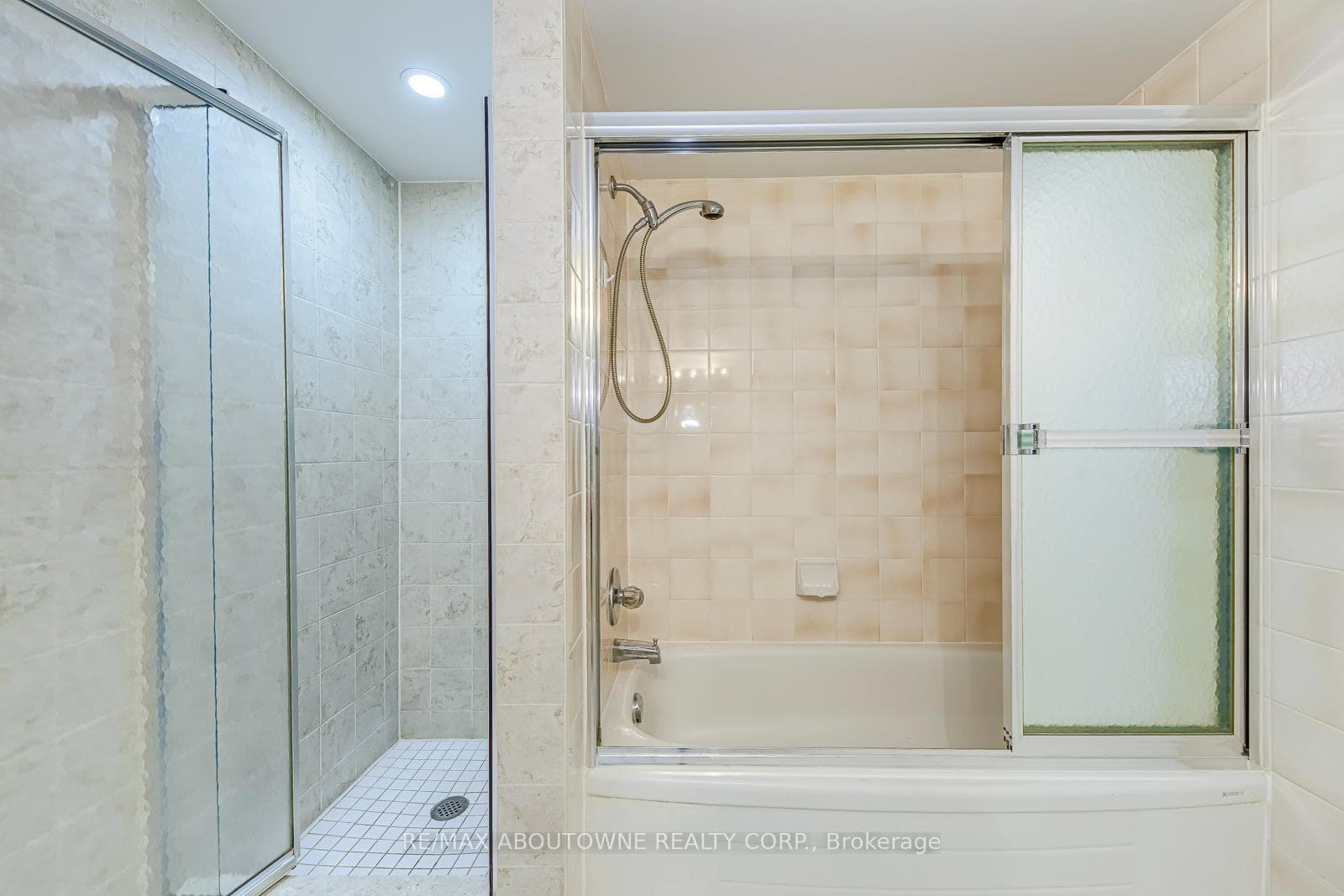 1270 Maple Crossing Boulevard Unit 1705 - Condo photo 28 of 44 in Burlington, Ontario